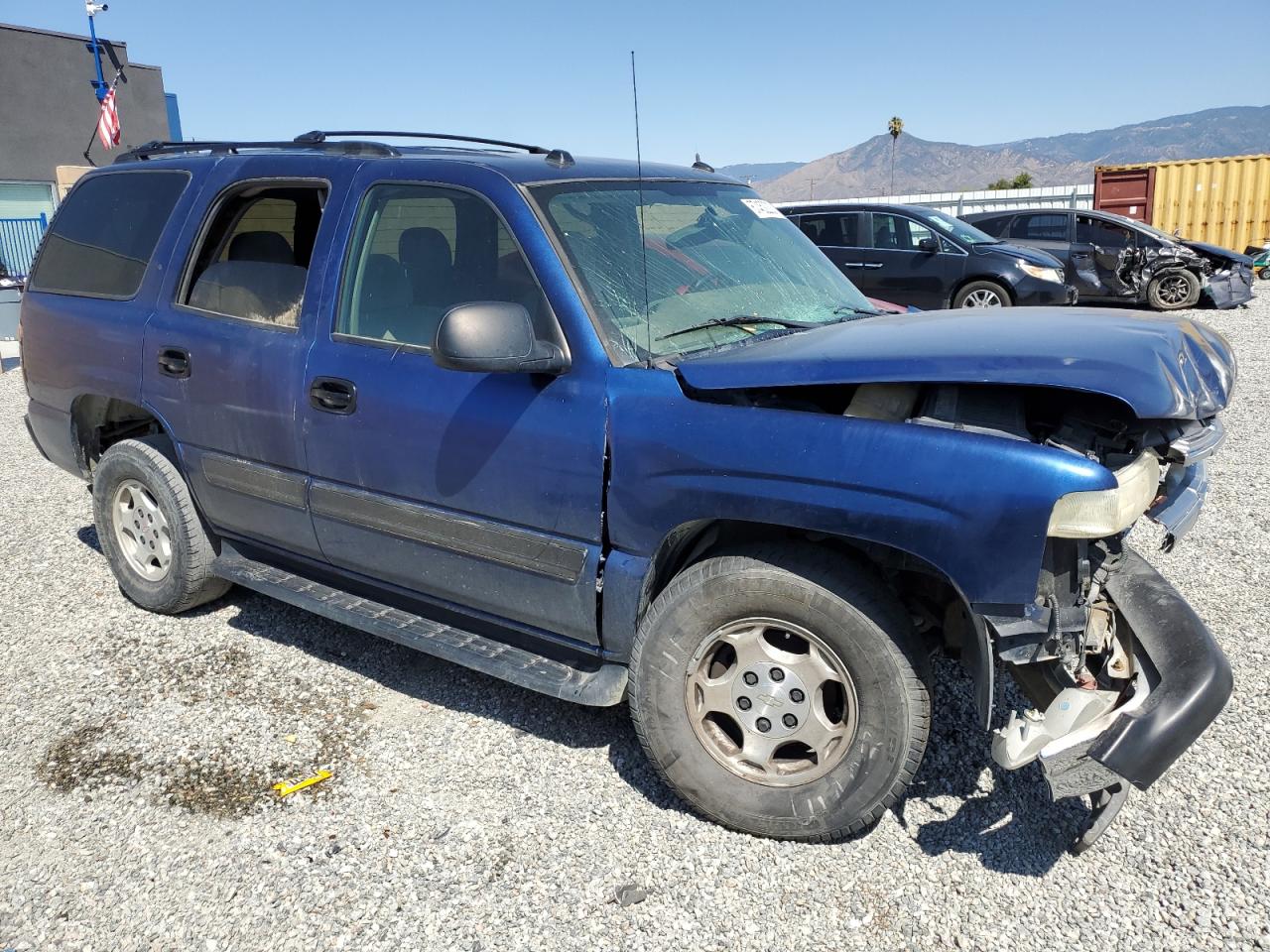 Photo 3 VIN: 1GNEC13T35R219750 - CHEVROLET TAHOE 