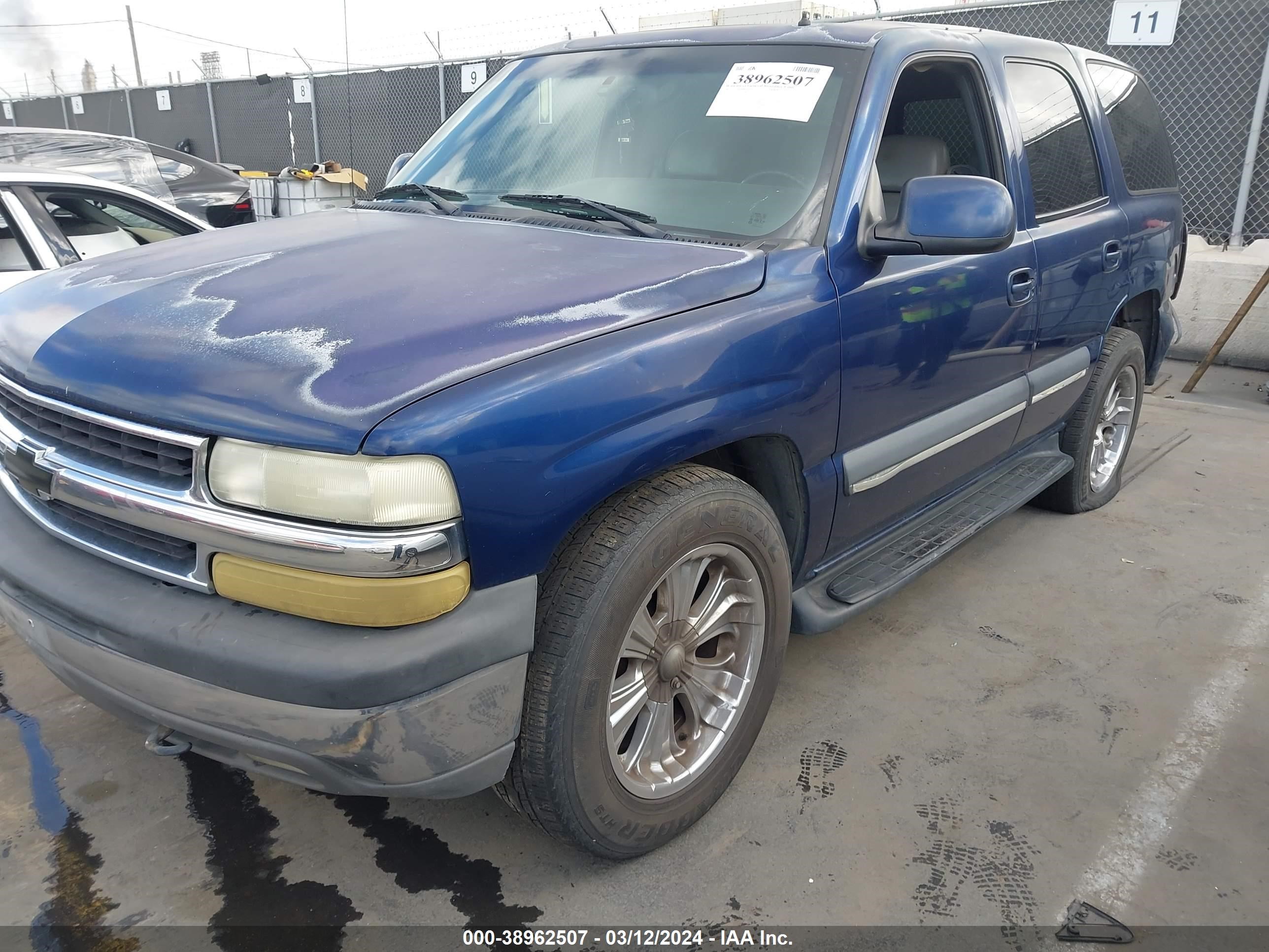 Photo 1 VIN: 1GNEC13T42R234821 - CHEVROLET TAHOE 