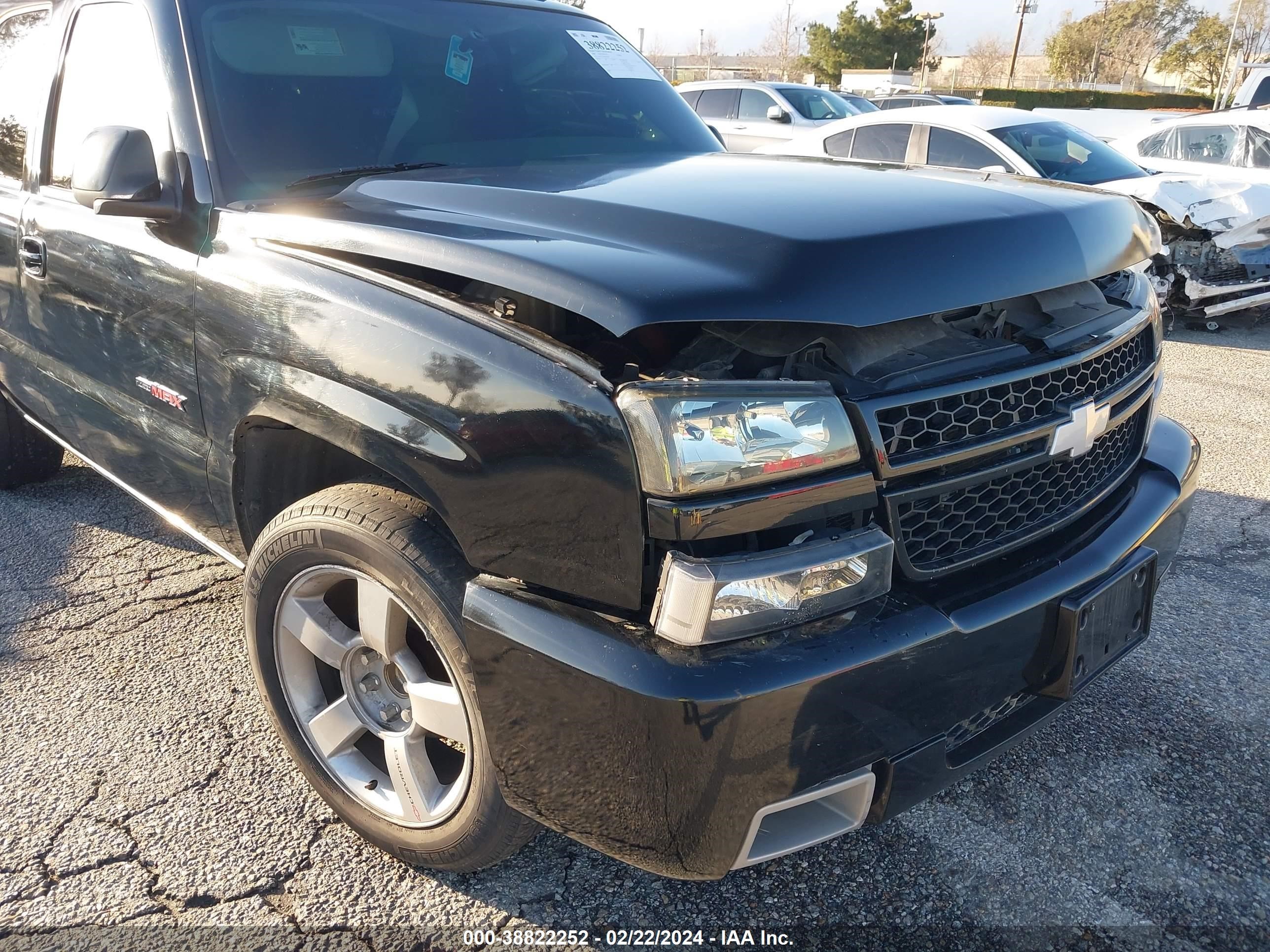 Photo 16 VIN: 1GNEC13T44R180326 - CHEVROLET TAHOE 