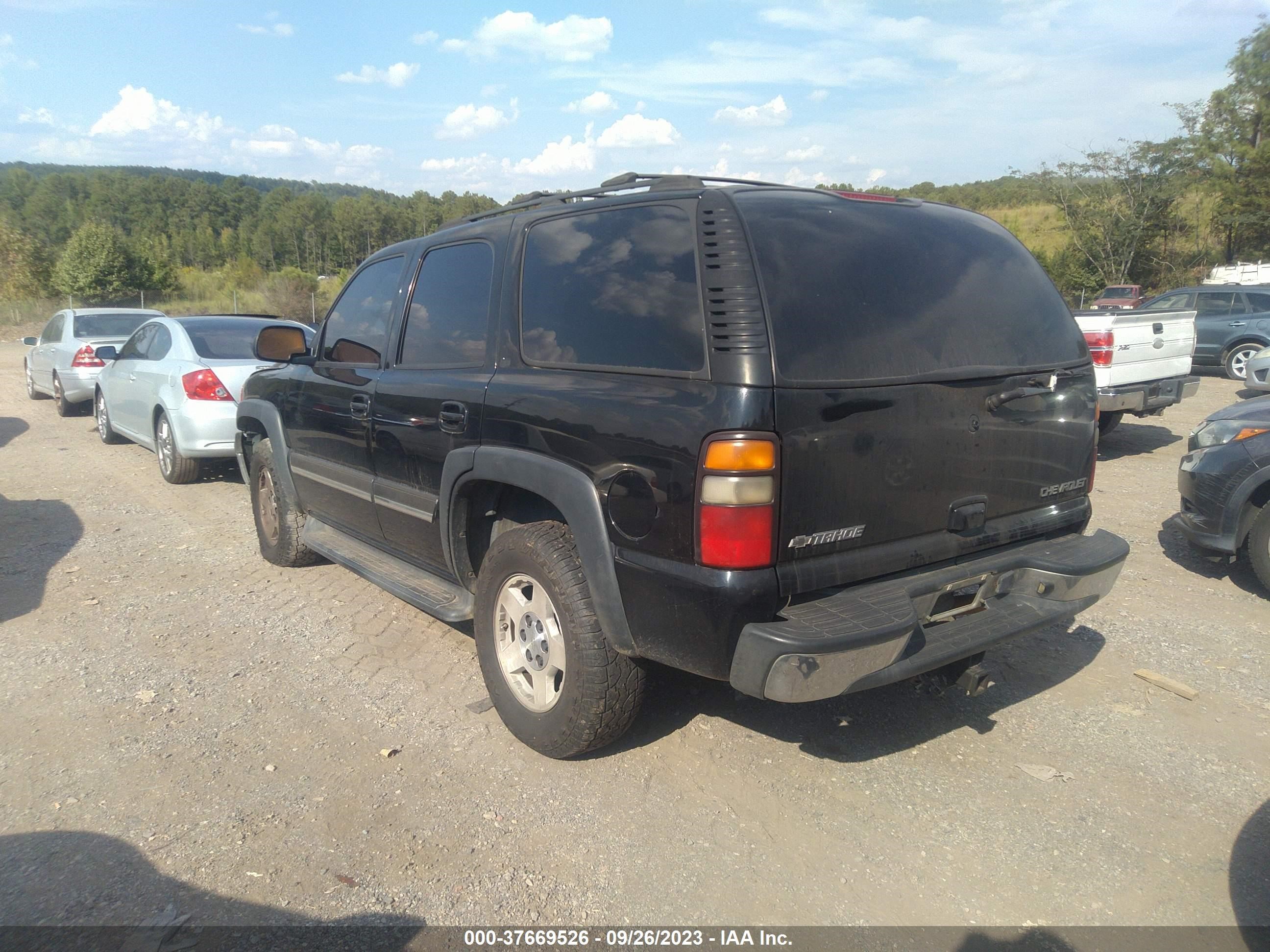 Photo 2 VIN: 1GNEC13T45R228246 - CHEVROLET TAHOE 