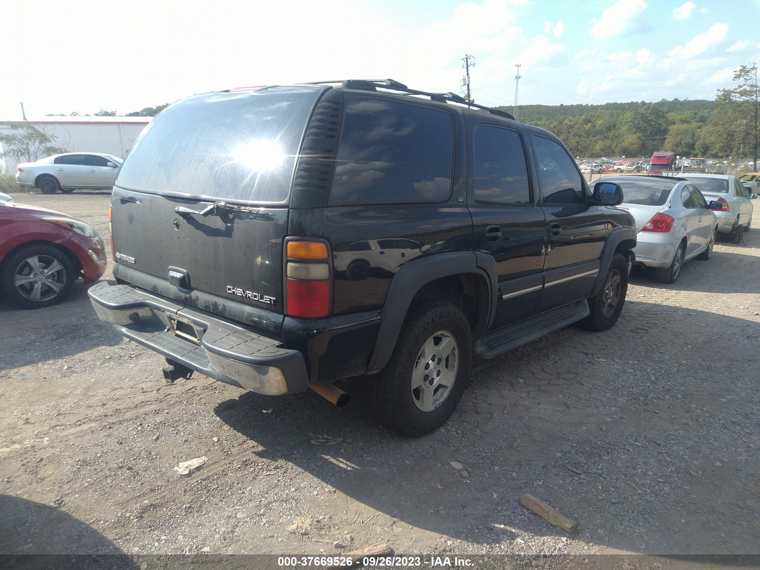 Photo 3 VIN: 1GNEC13T45R228246 - CHEVROLET TAHOE 