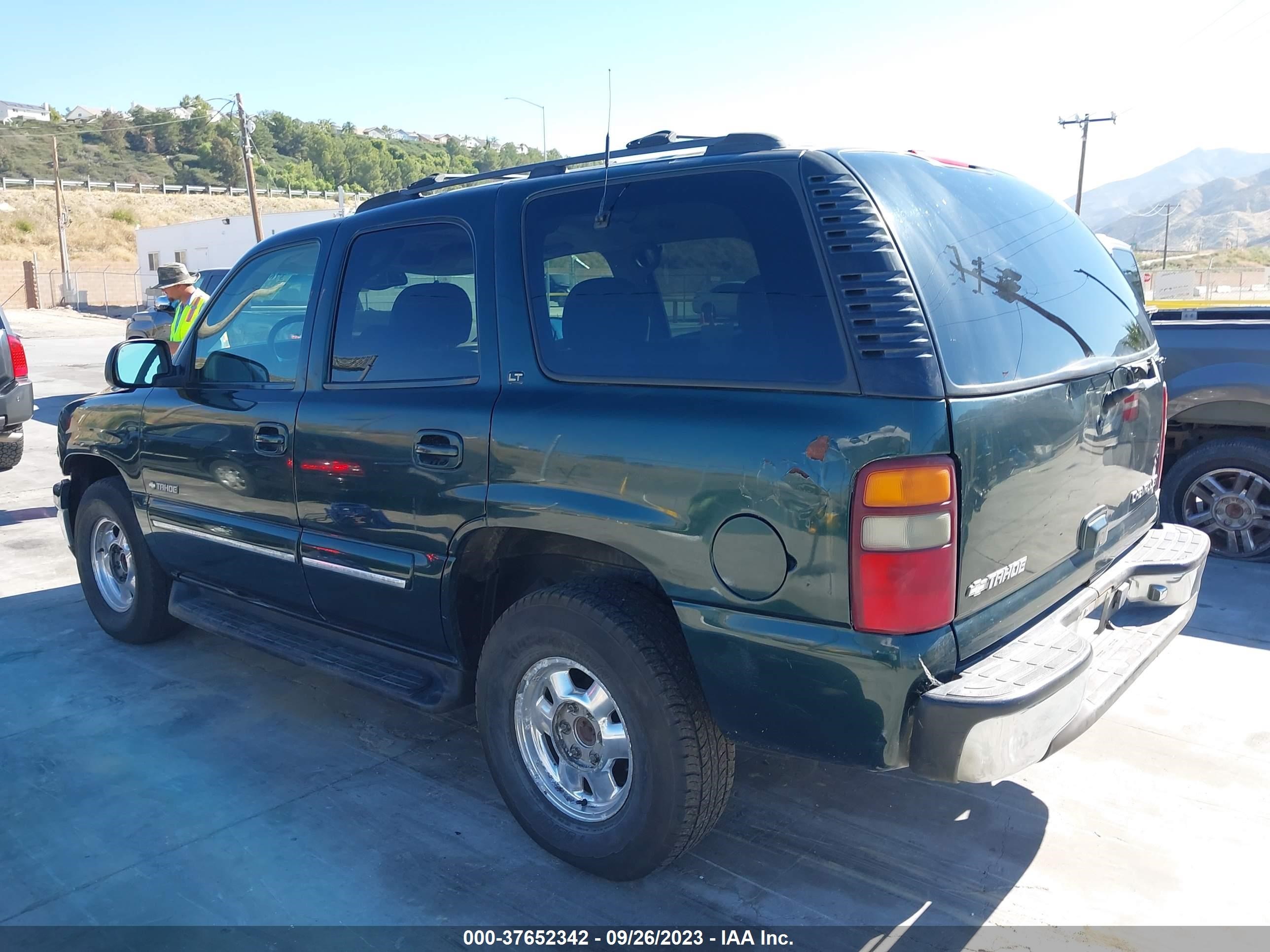 Photo 2 VIN: 1GNEC13T51R167886 - CHEVROLET TAHOE 