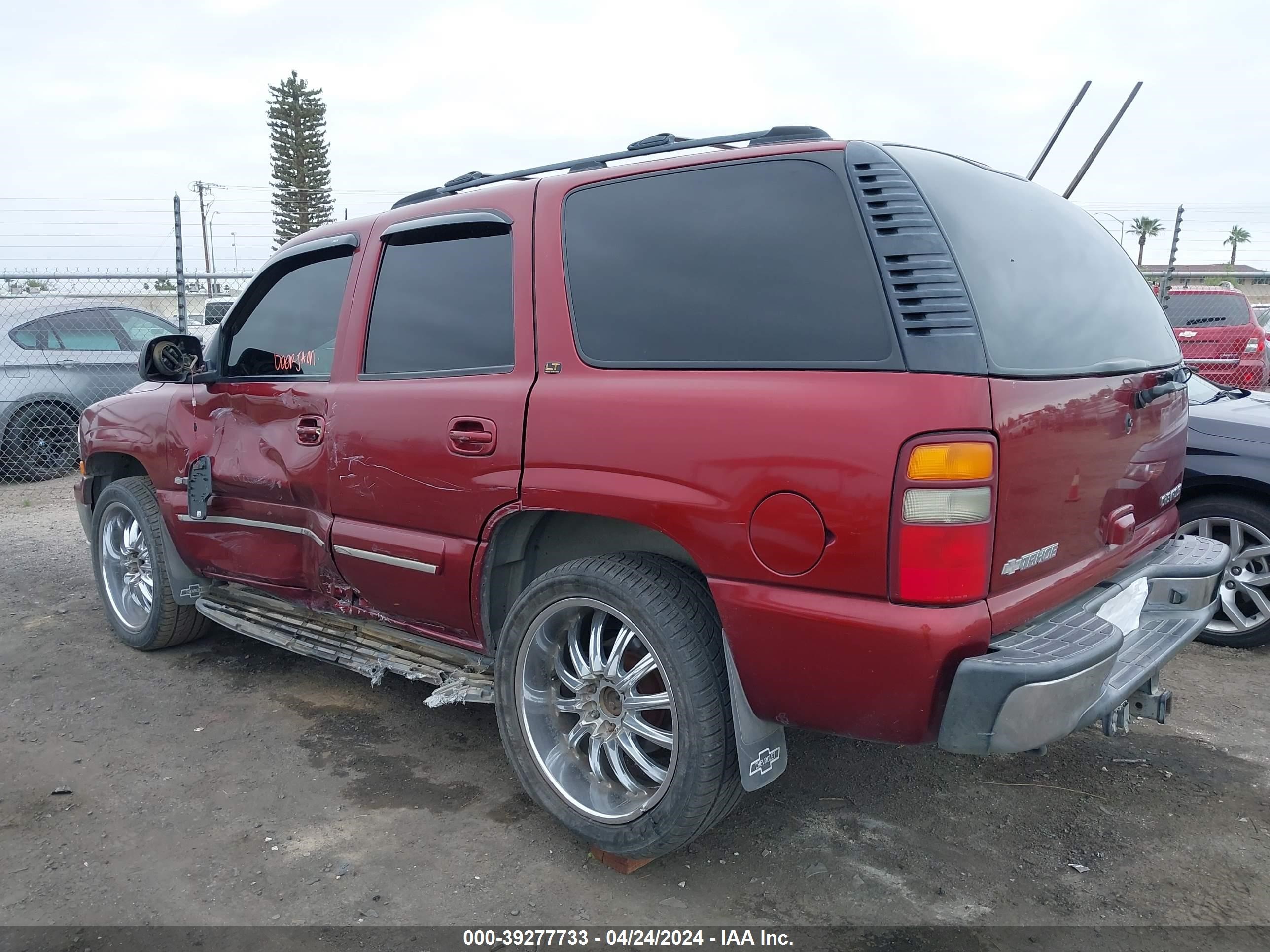 Photo 2 VIN: 1GNEC13T53R182102 - CHEVROLET TAHOE 