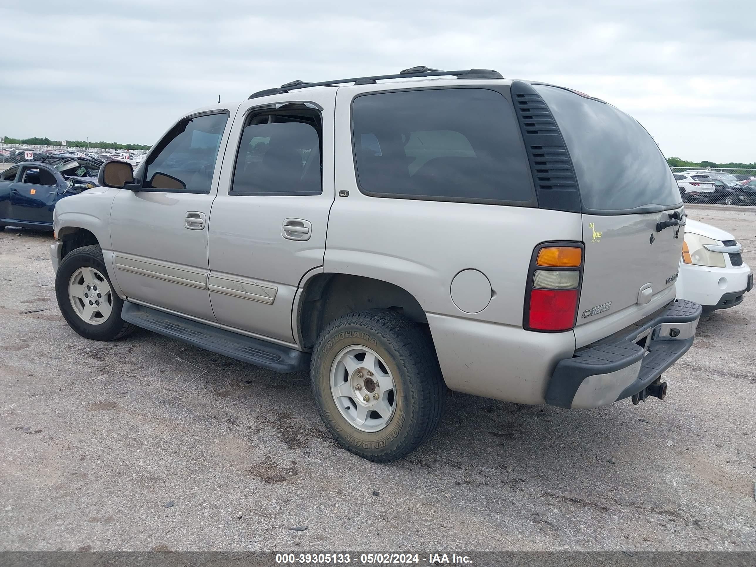 Photo 2 VIN: 1GNEC13T55R153377 - CHEVROLET TAHOE 