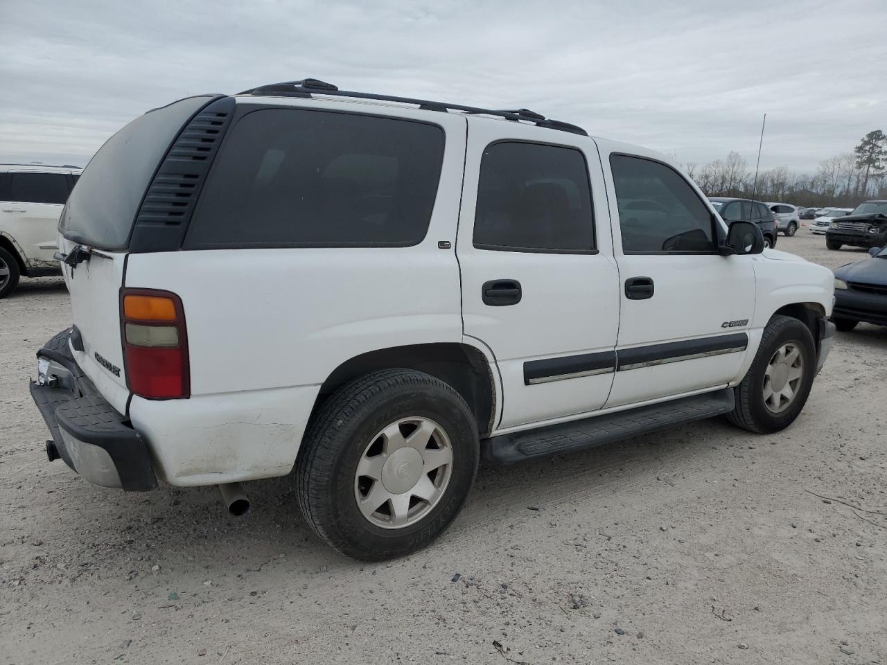 Photo 2 VIN: 1GNEC13T61J138153 - CHEVROLET TAHOE 