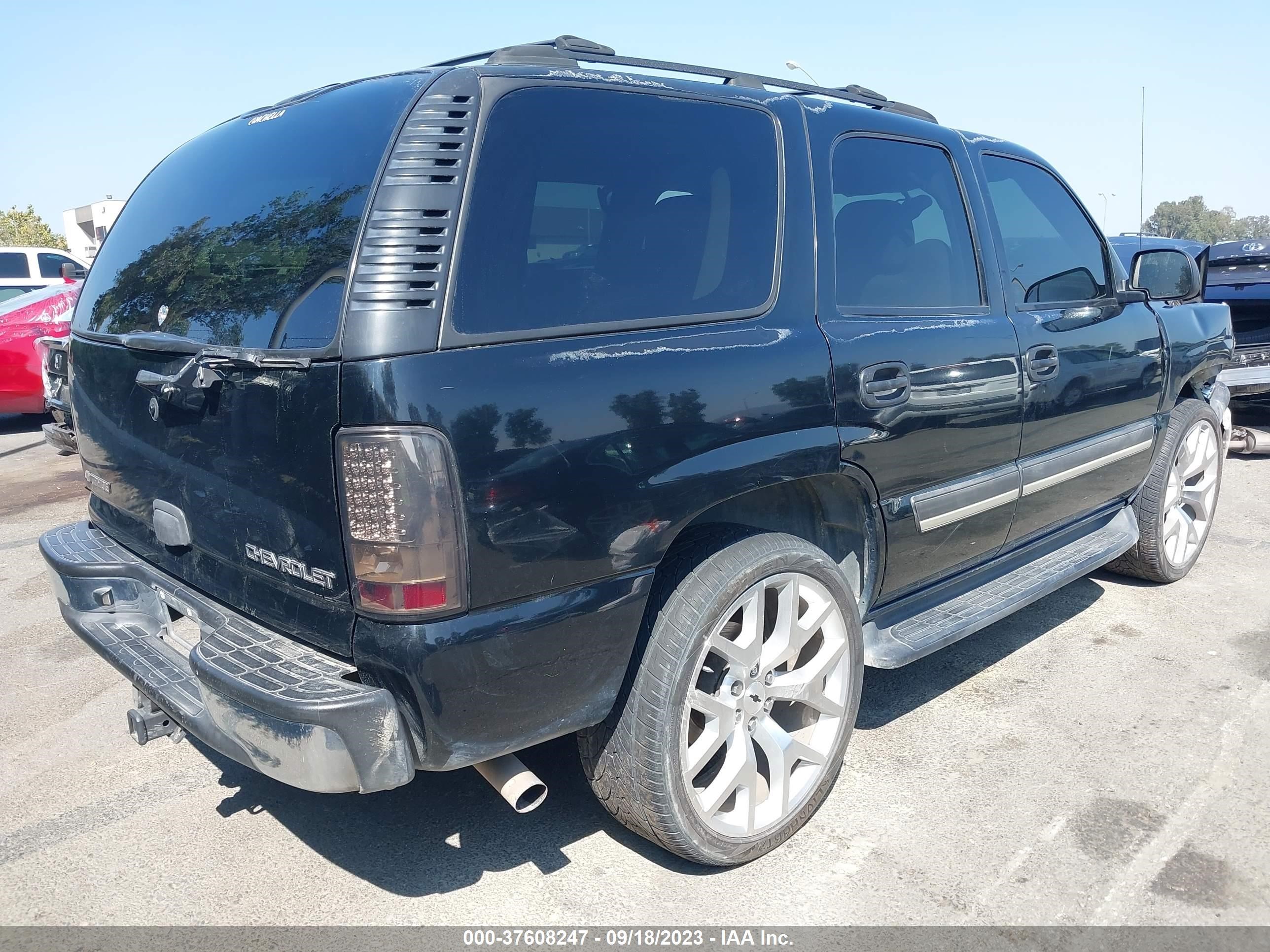 Photo 3 VIN: 1GNEC13T64J323730 - CHEVROLET TAHOE 