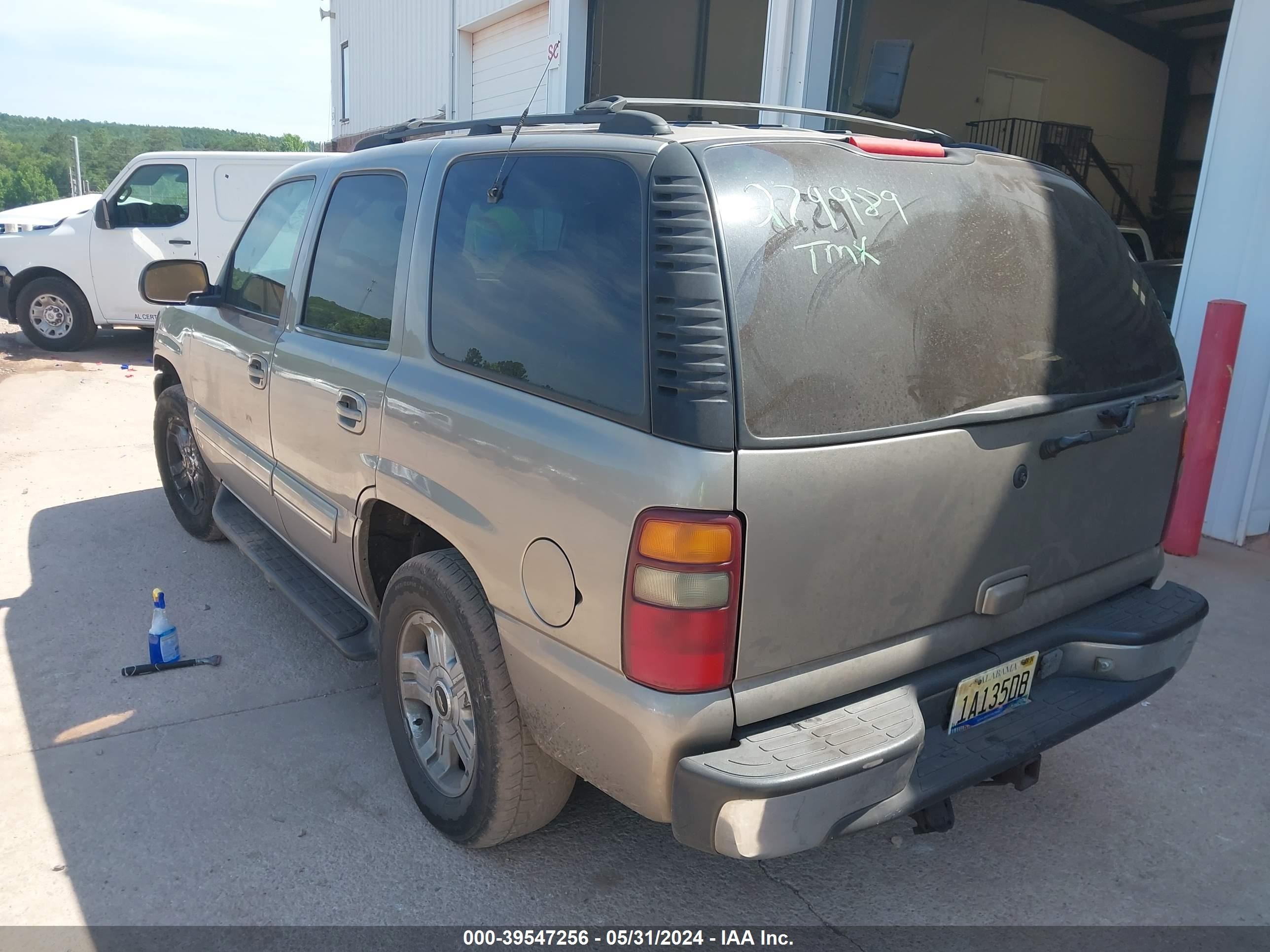 Photo 2 VIN: 1GNEC13T71J279989 - CHEVROLET TAHOE 