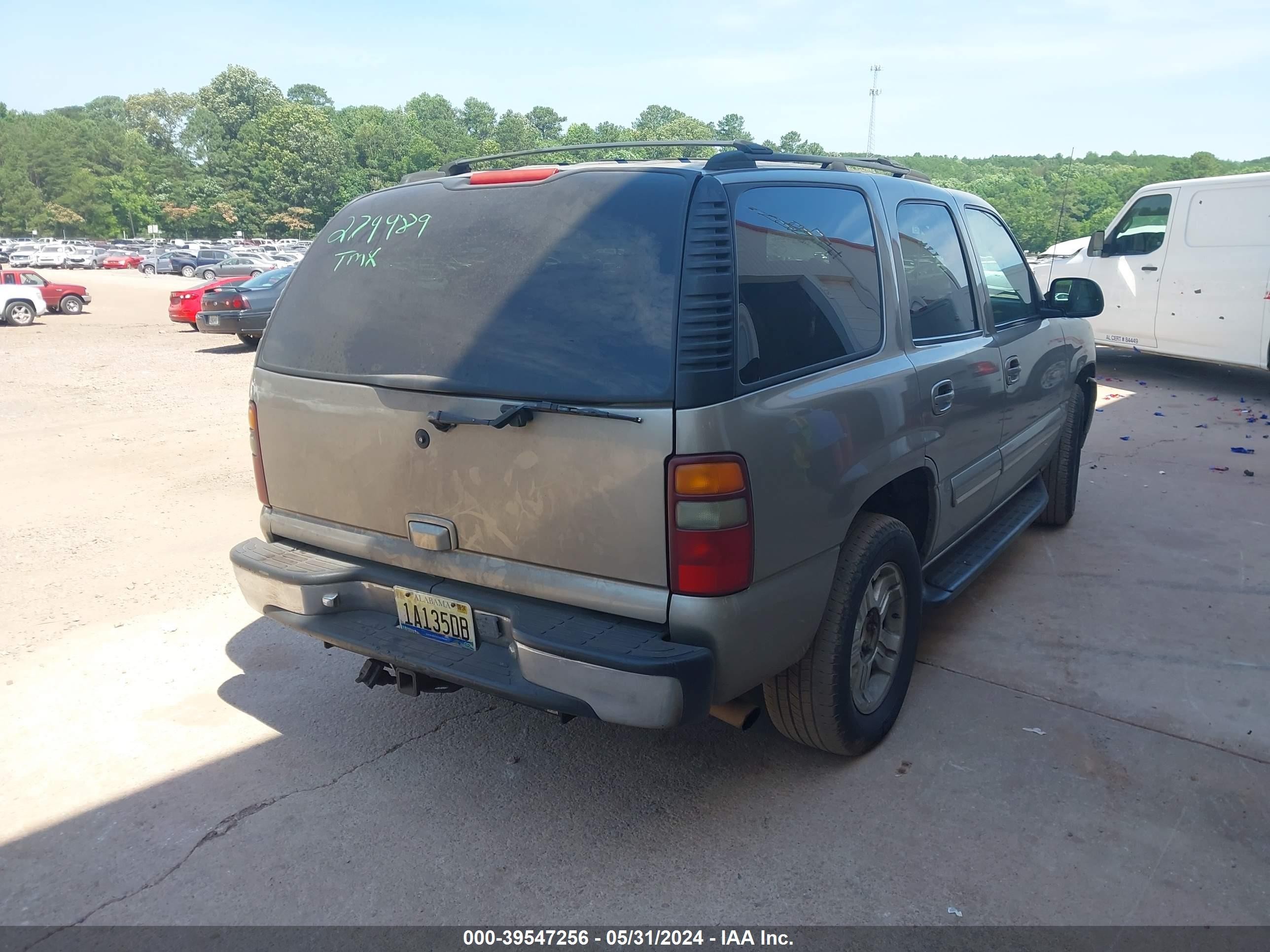 Photo 3 VIN: 1GNEC13T71J279989 - CHEVROLET TAHOE 