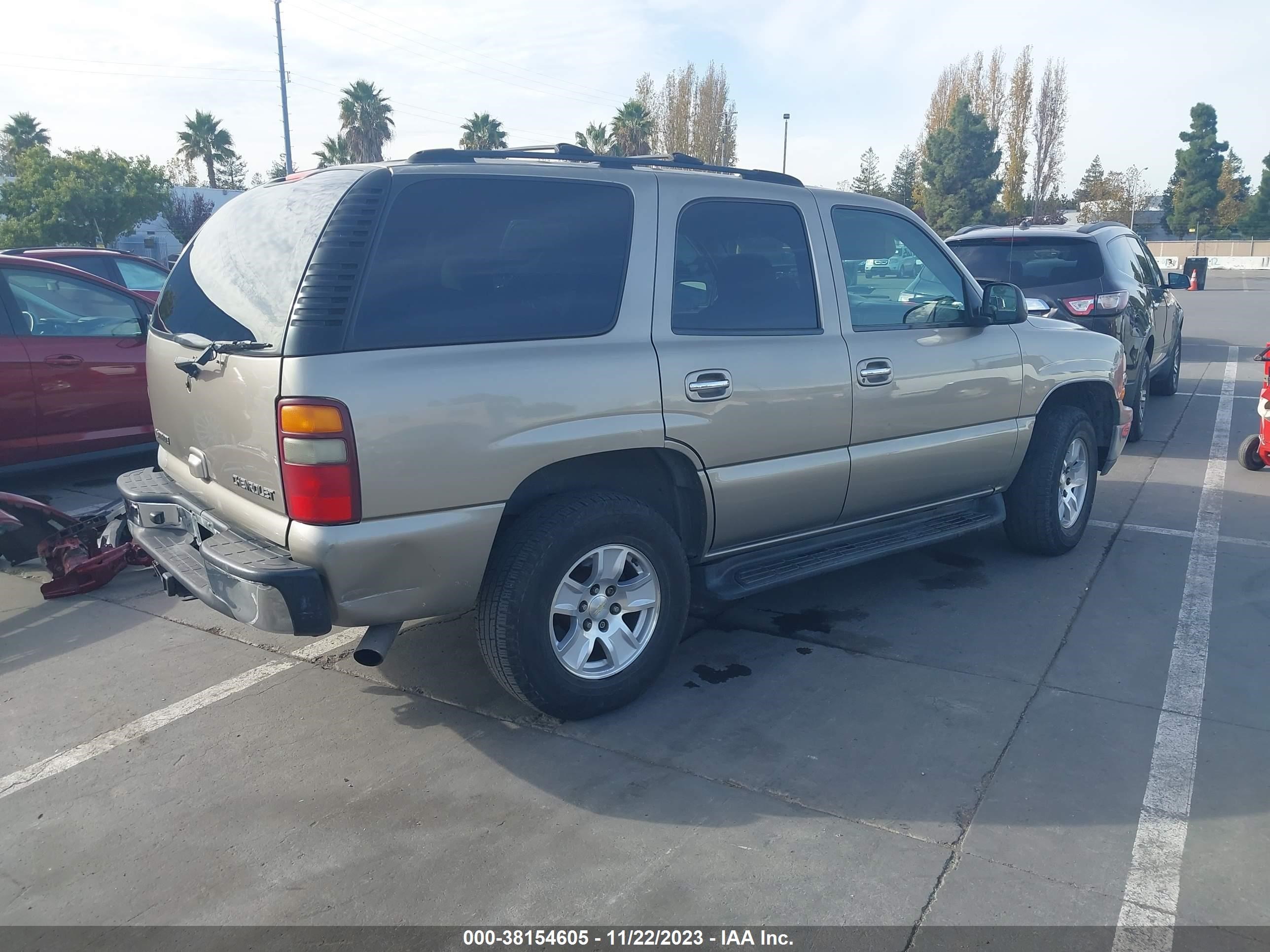 Photo 3 VIN: 1GNEC13T73J171519 - CHEVROLET TAHOE 