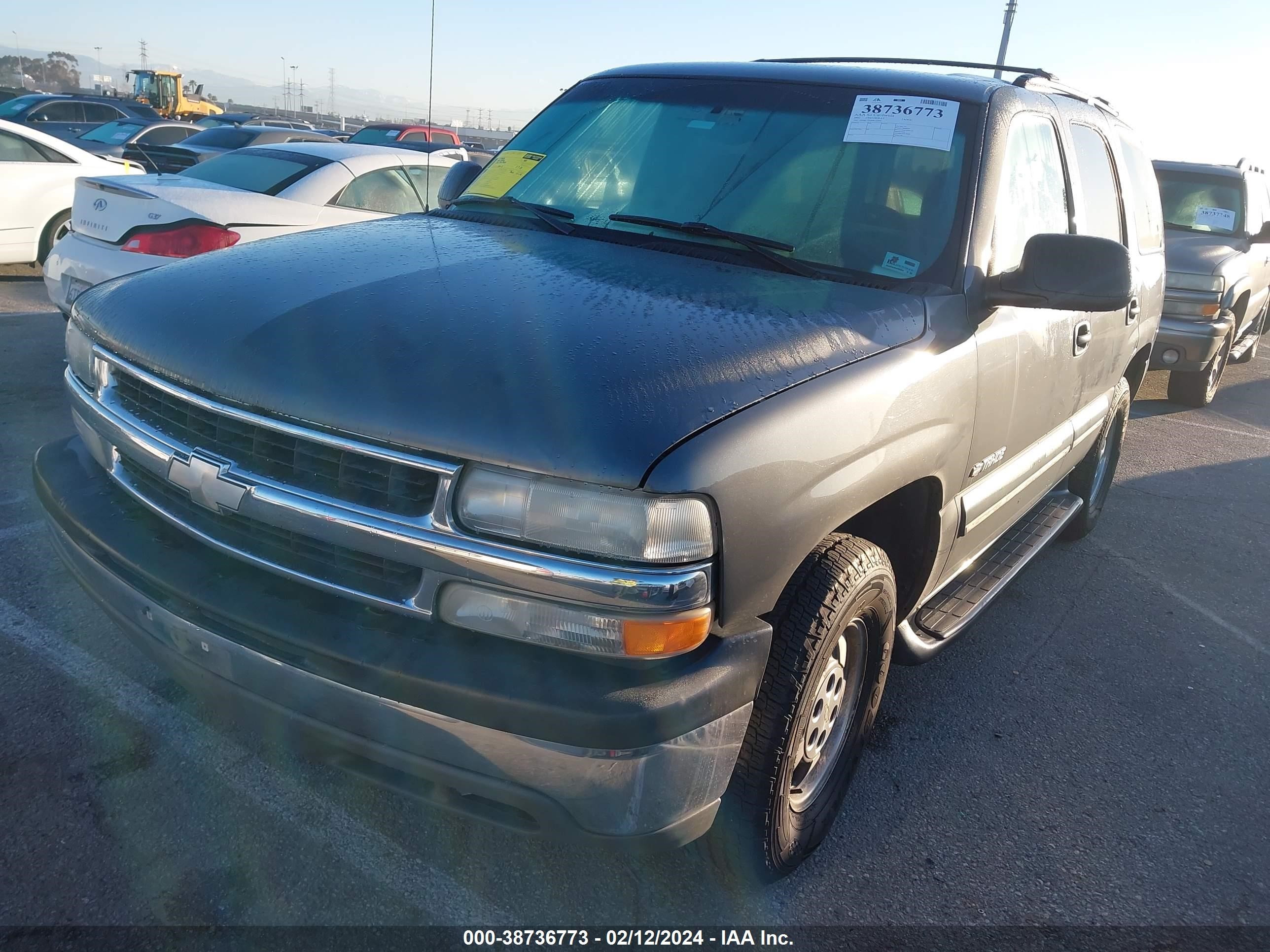 Photo 1 VIN: 1GNEC13T82R152090 - CHEVROLET TAHOE 