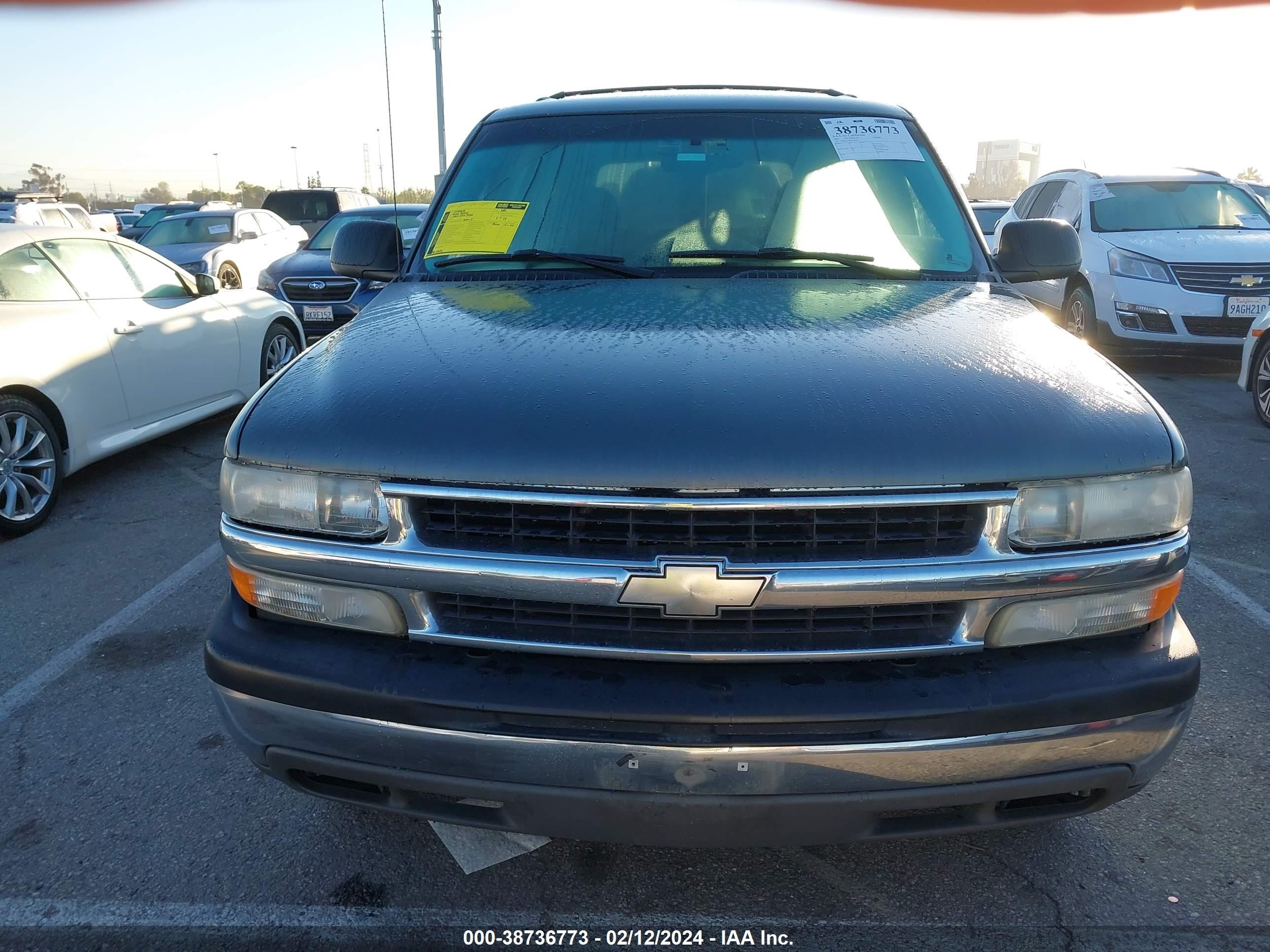 Photo 11 VIN: 1GNEC13T82R152090 - CHEVROLET TAHOE 