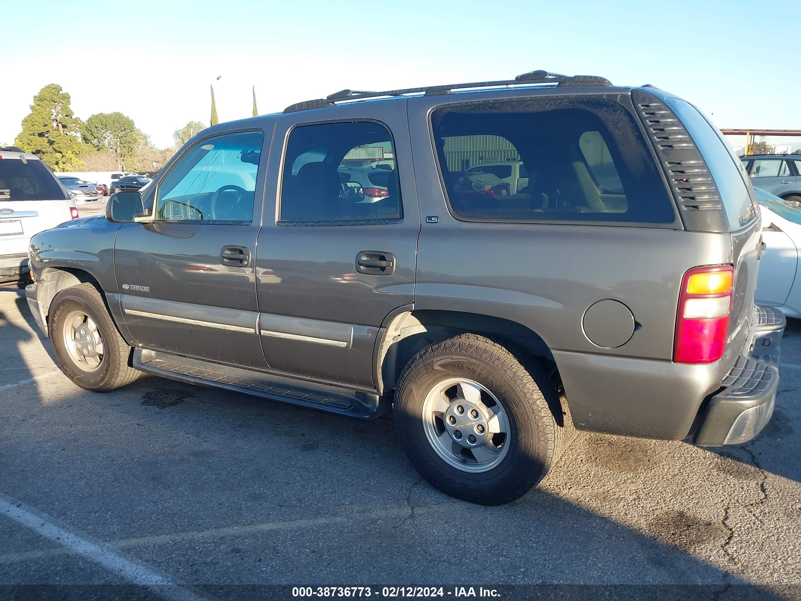 Photo 13 VIN: 1GNEC13T82R152090 - CHEVROLET TAHOE 