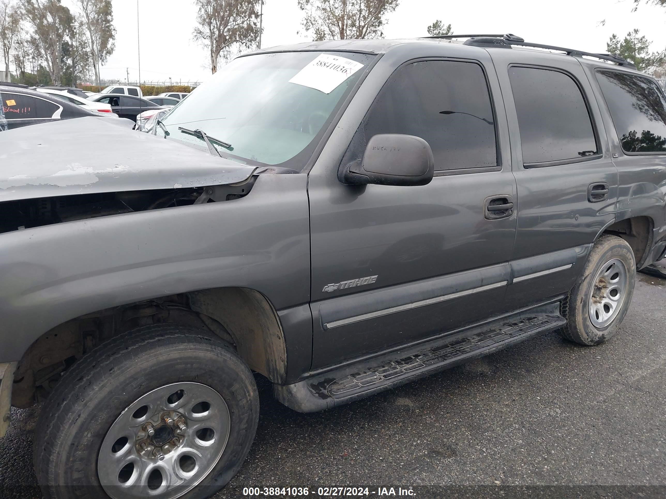 Photo 13 VIN: 1GNEC13T82R186157 - CHEVROLET TAHOE 