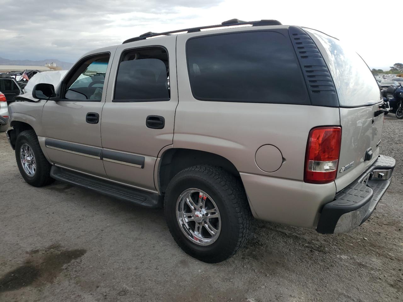 Photo 1 VIN: 1GNEC13T84R207012 - CHEVROLET TAHOE 