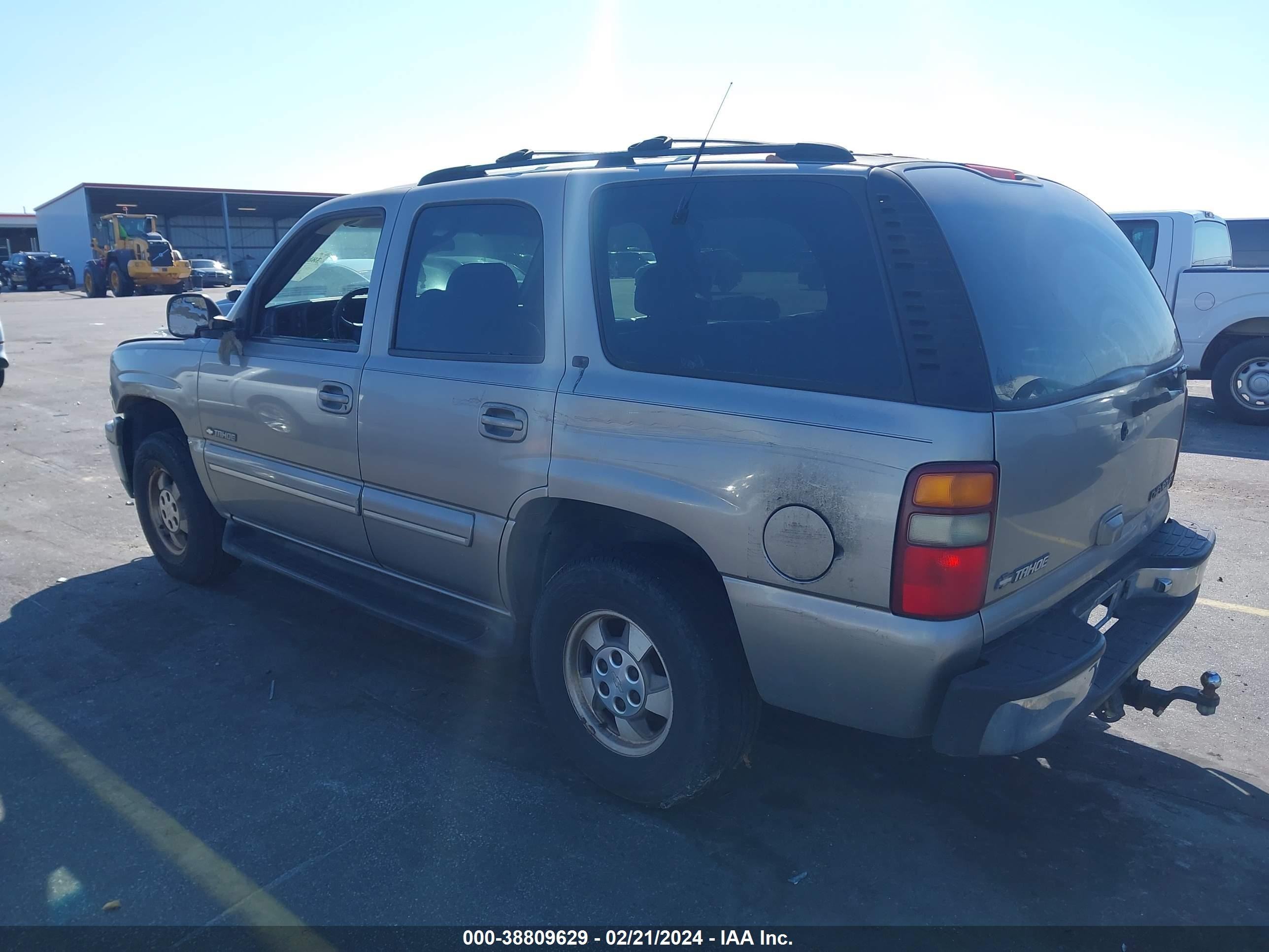 Photo 2 VIN: 1GNEC13T91R116469 - CHEVROLET TAHOE 