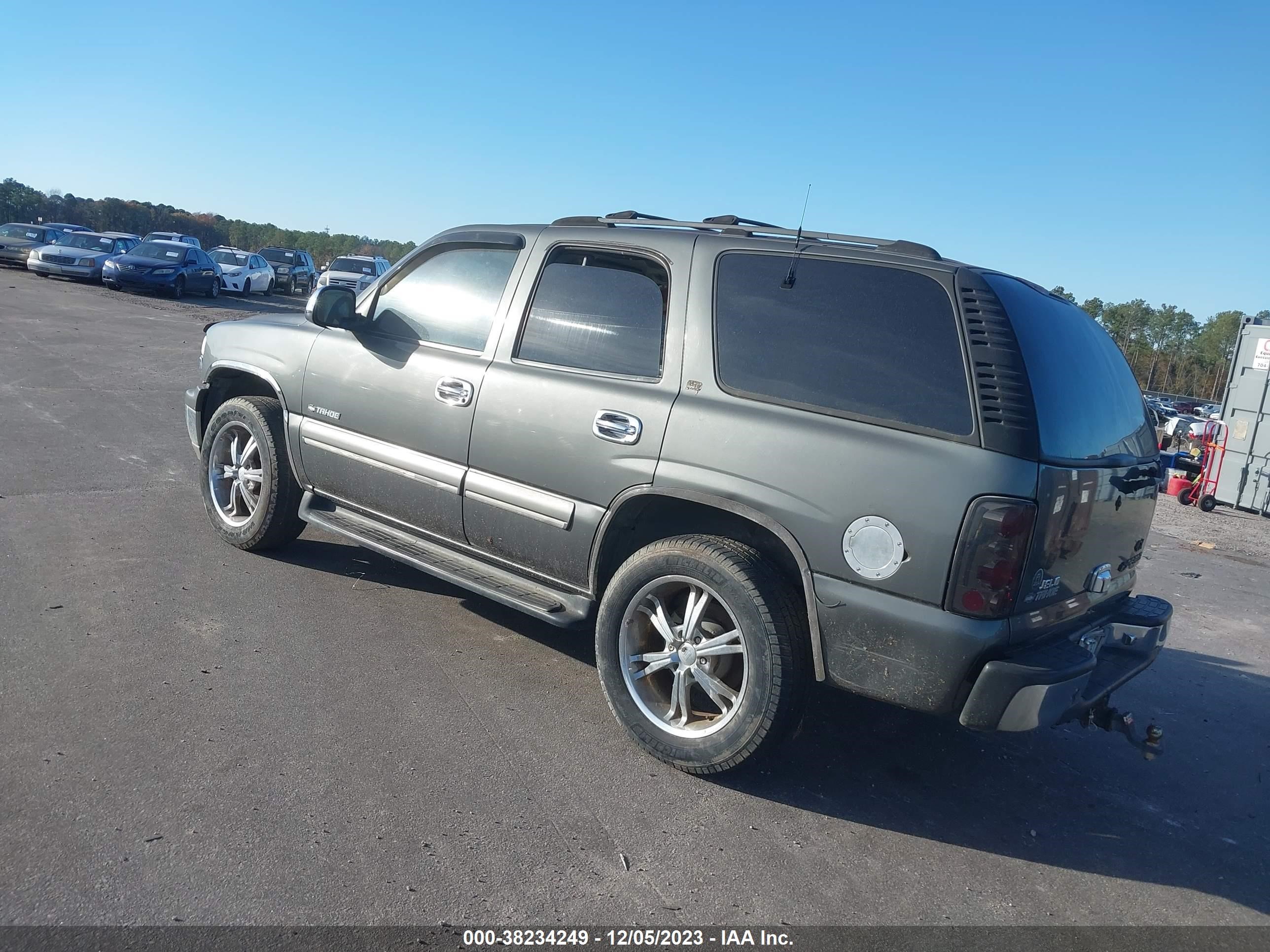 Photo 2 VIN: 1GNEC13TX1R176972 - CHEVROLET TAHOE 