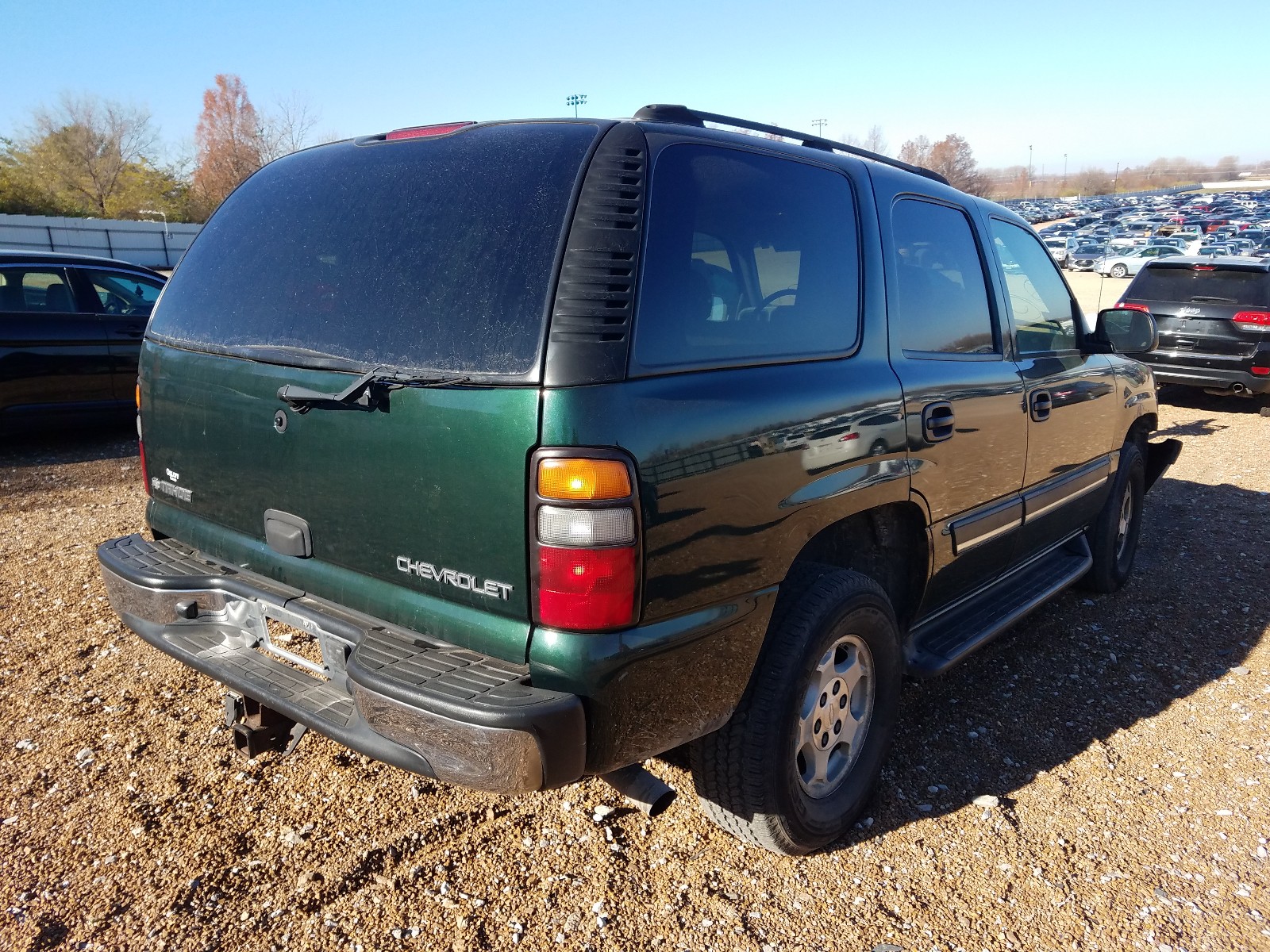 Photo 3 VIN: 1GNEC13V04J240831 - CHEVROLET TAHOE C150 