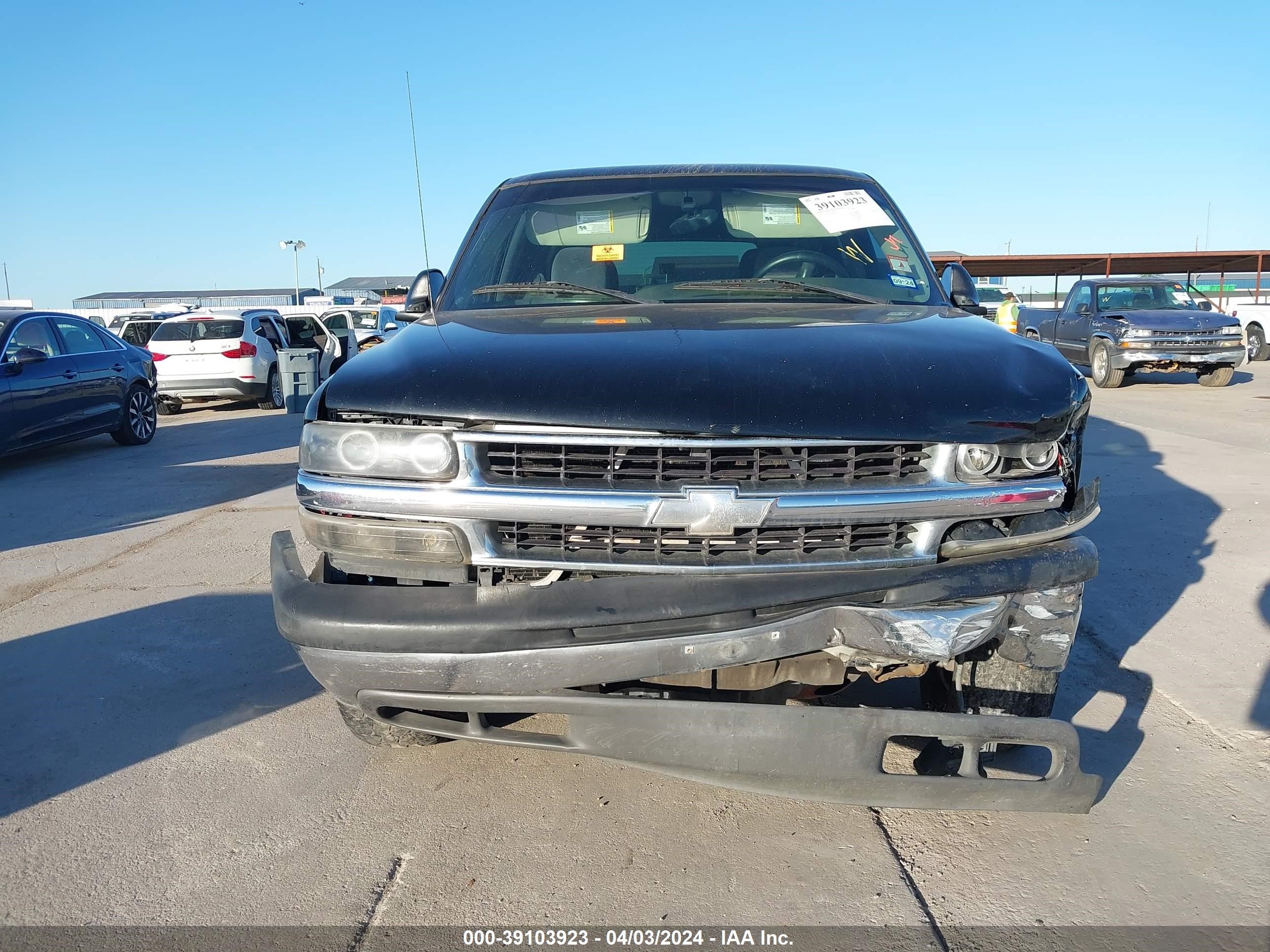 Photo 12 VIN: 1GNEC13V04R311088 - CHEVROLET TAHOE 