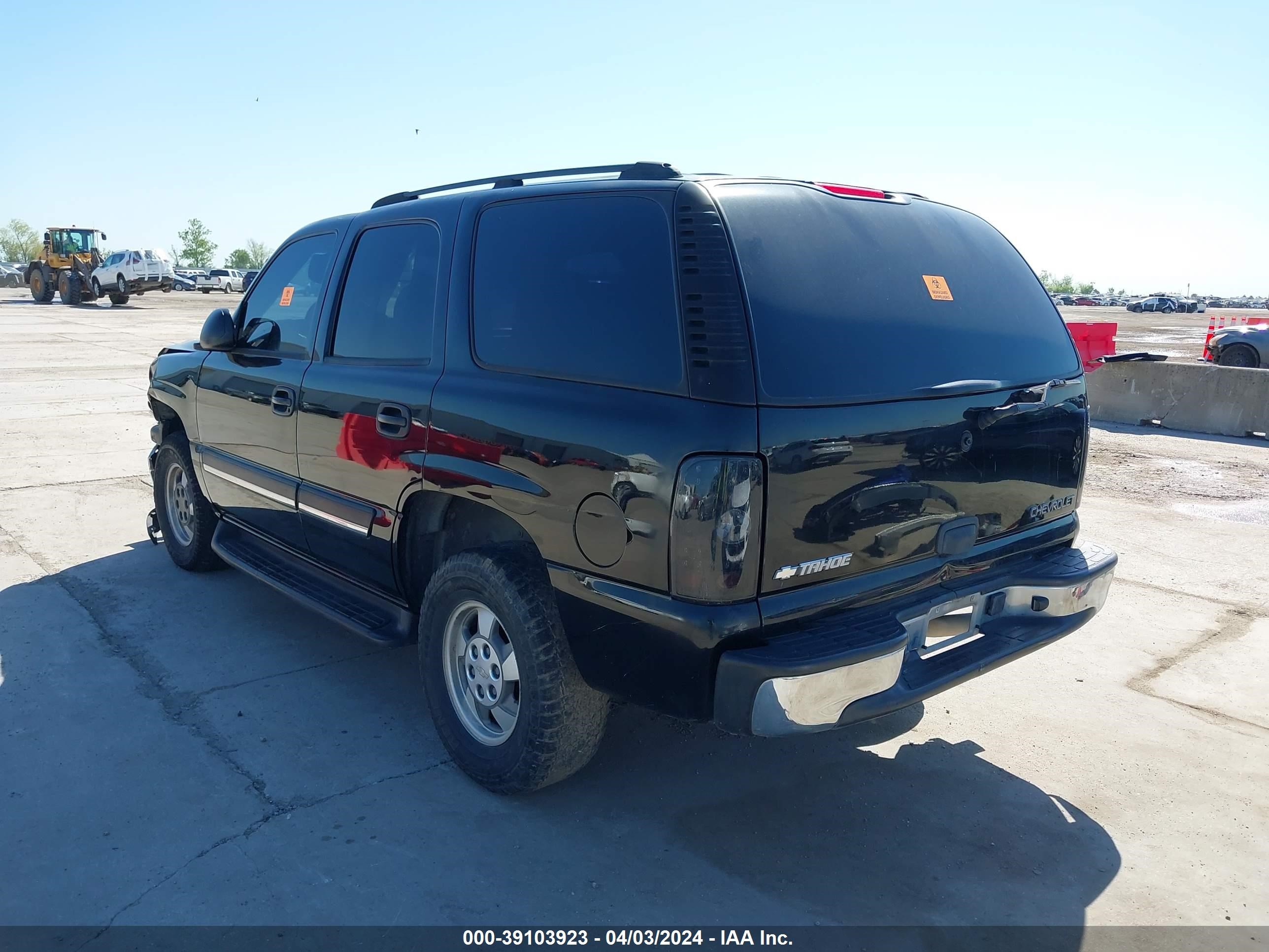 Photo 2 VIN: 1GNEC13V04R311088 - CHEVROLET TAHOE 