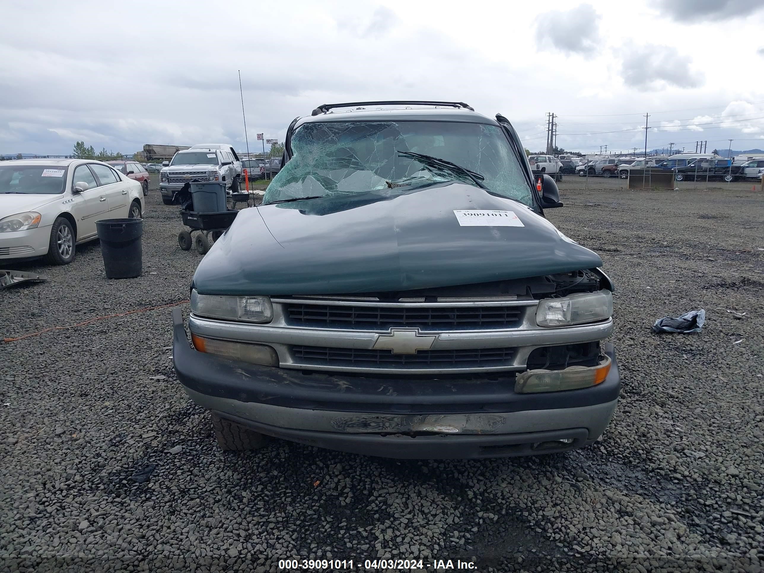 Photo 12 VIN: 1GNEC13V23J329640 - CHEVROLET TAHOE 