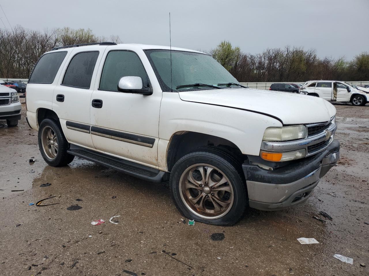 Photo 3 VIN: 1GNEC13V24R247586 - CHEVROLET TAHOE 