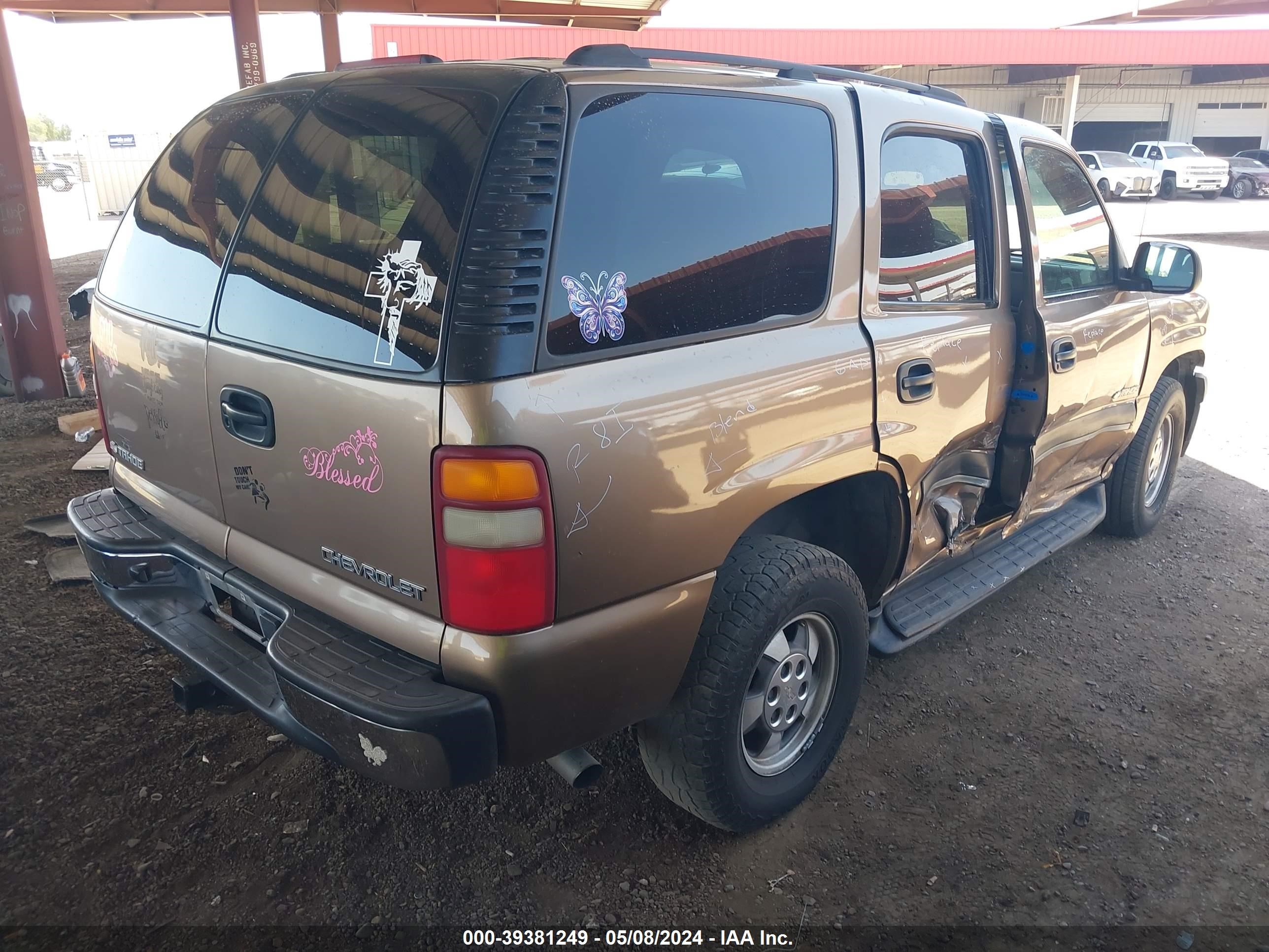 Photo 3 VIN: 1GNEC13V43R142076 - CHEVROLET TAHOE 