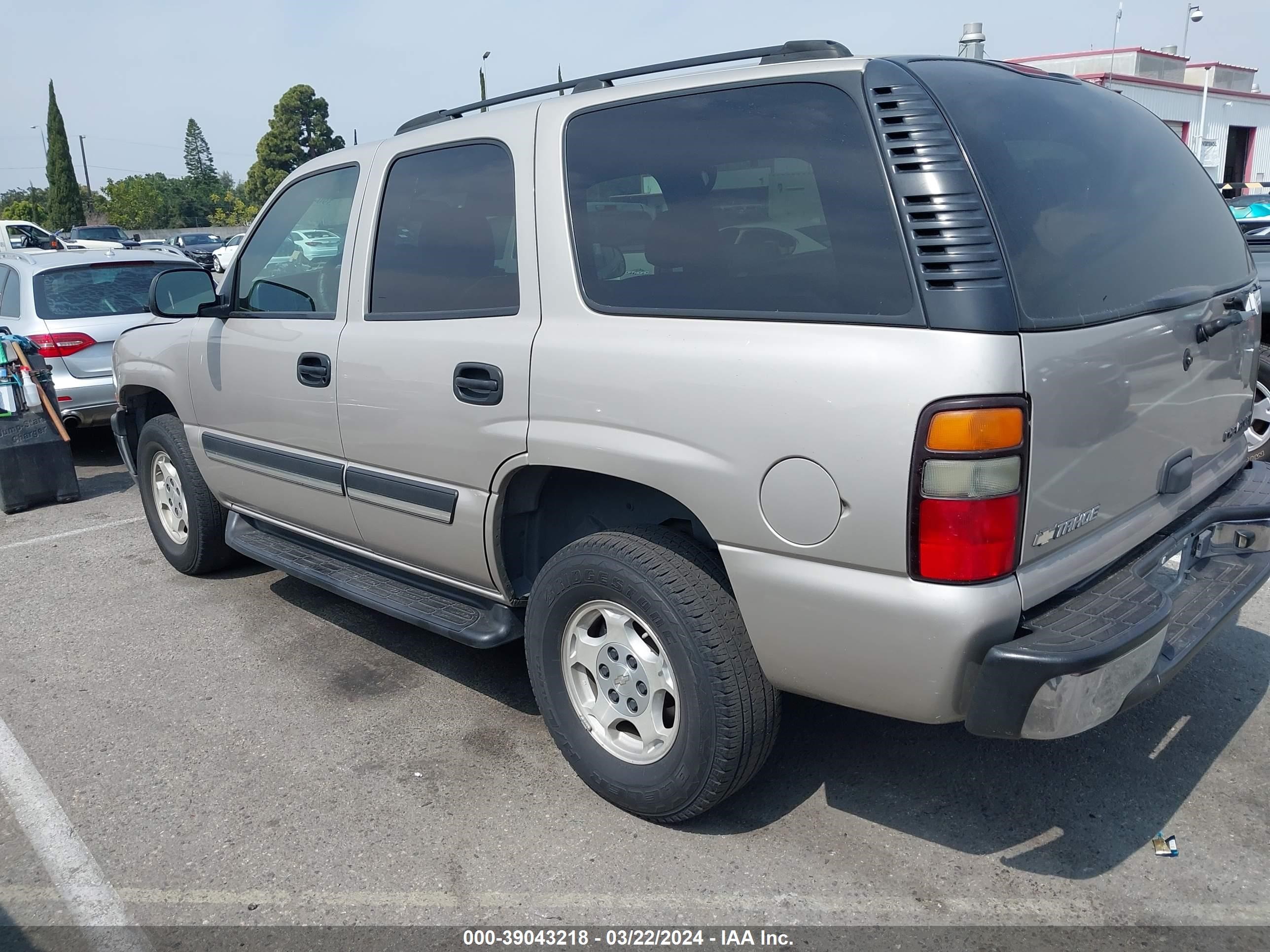 Photo 2 VIN: 1GNEC13V45R199784 - CHEVROLET TAHOE 