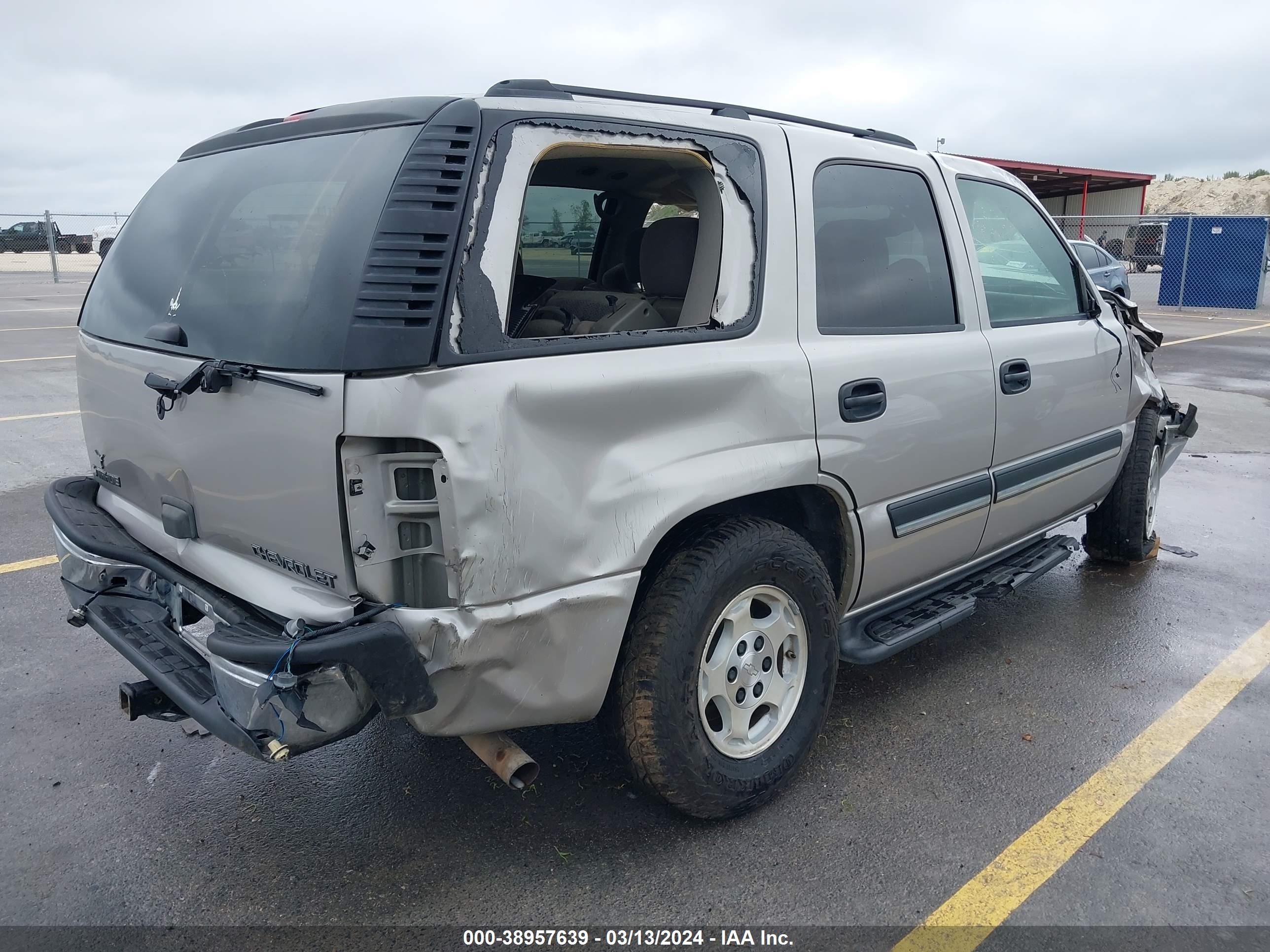 Photo 3 VIN: 1GNEC13V45R258929 - CHEVROLET TAHOE 