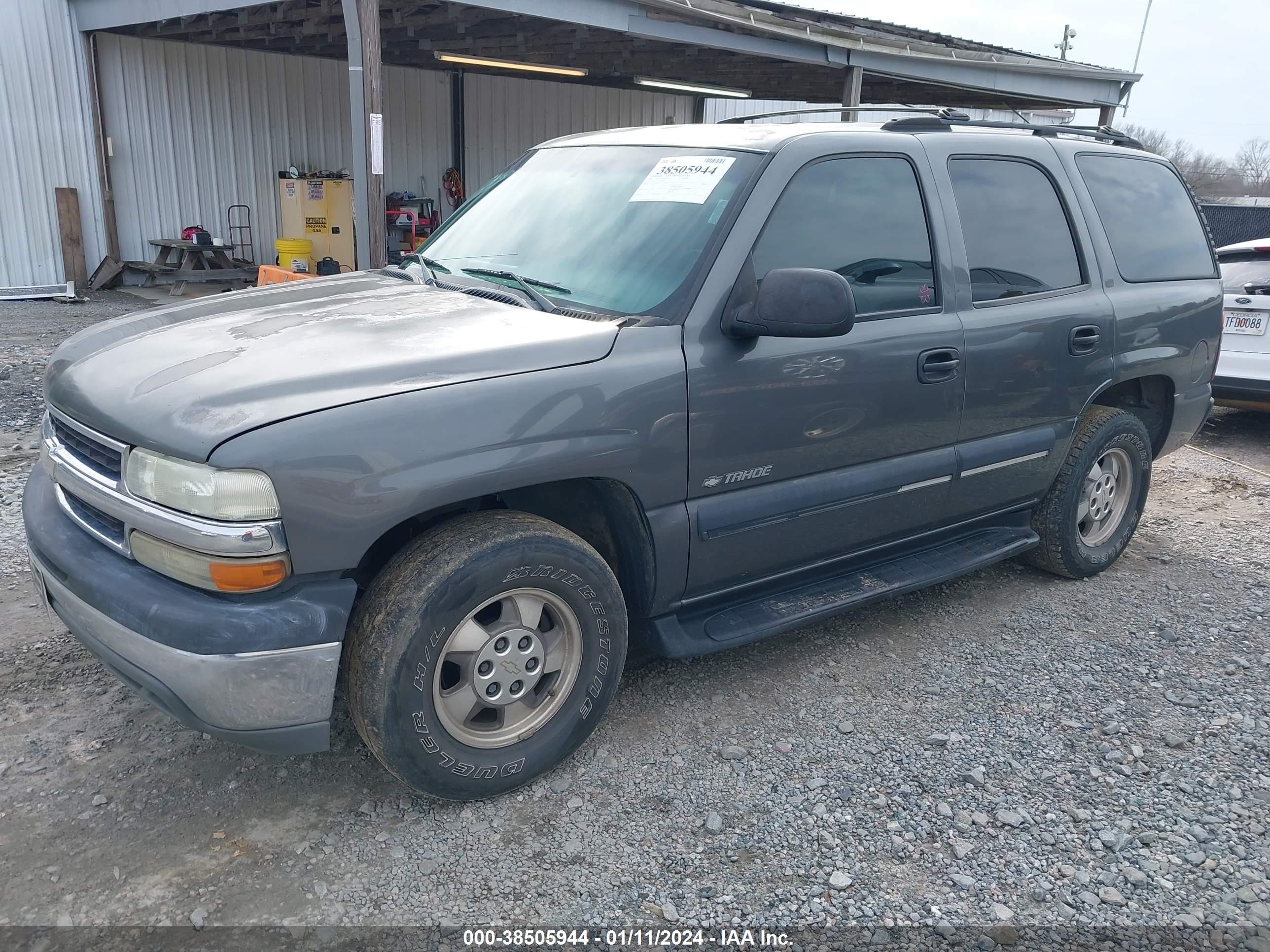 Photo 1 VIN: 1GNEC13V52J294896 - CHEVROLET TAHOE 