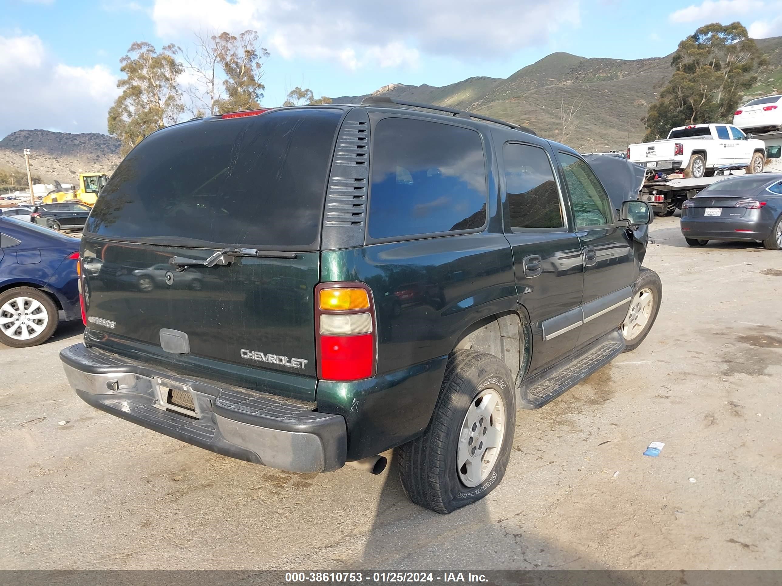 Photo 3 VIN: 1GNEC13V64R162430 - CHEVROLET TAHOE 