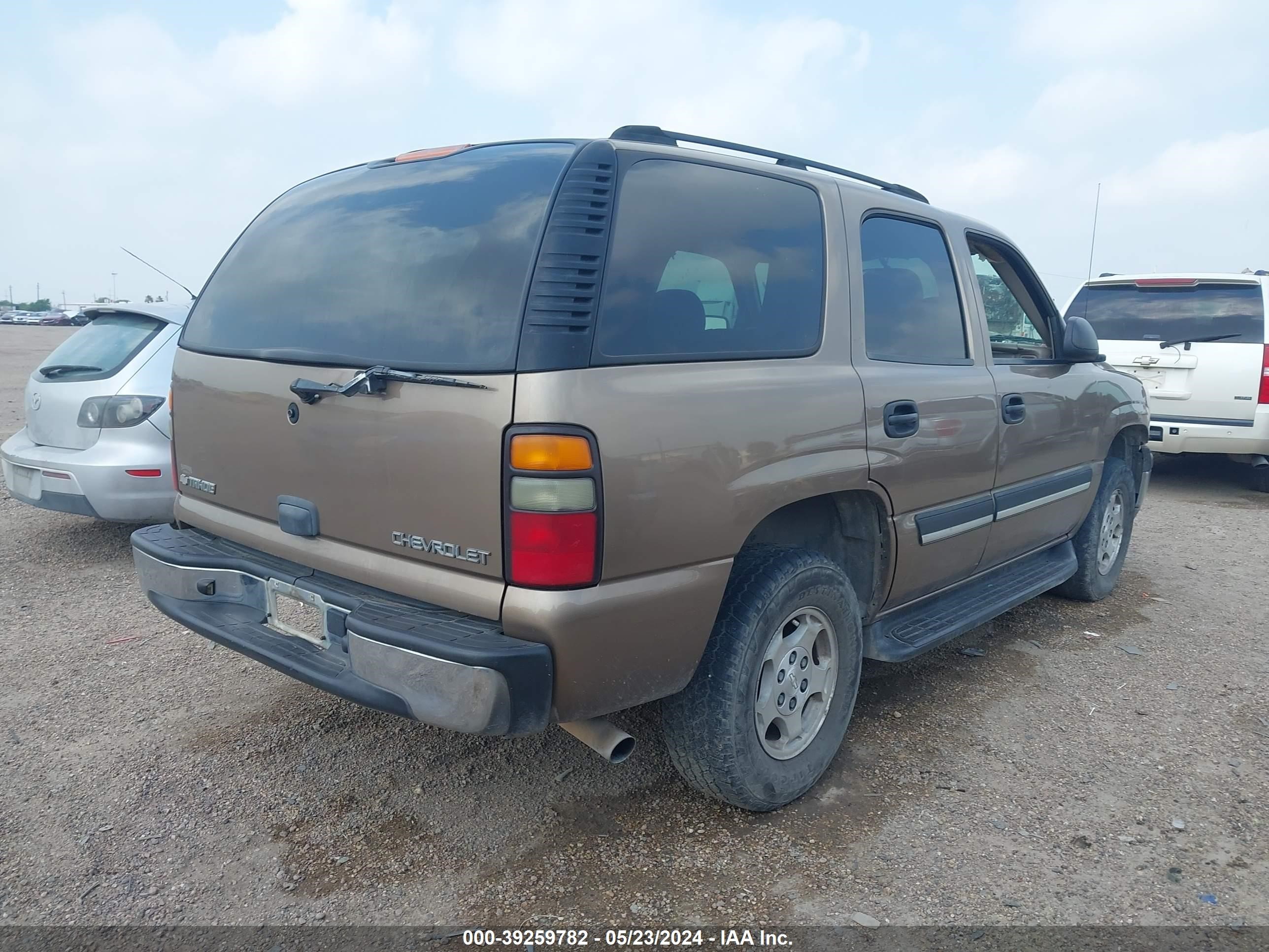 Photo 3 VIN: 1GNEC13V64R300693 - CHEVROLET TAHOE 