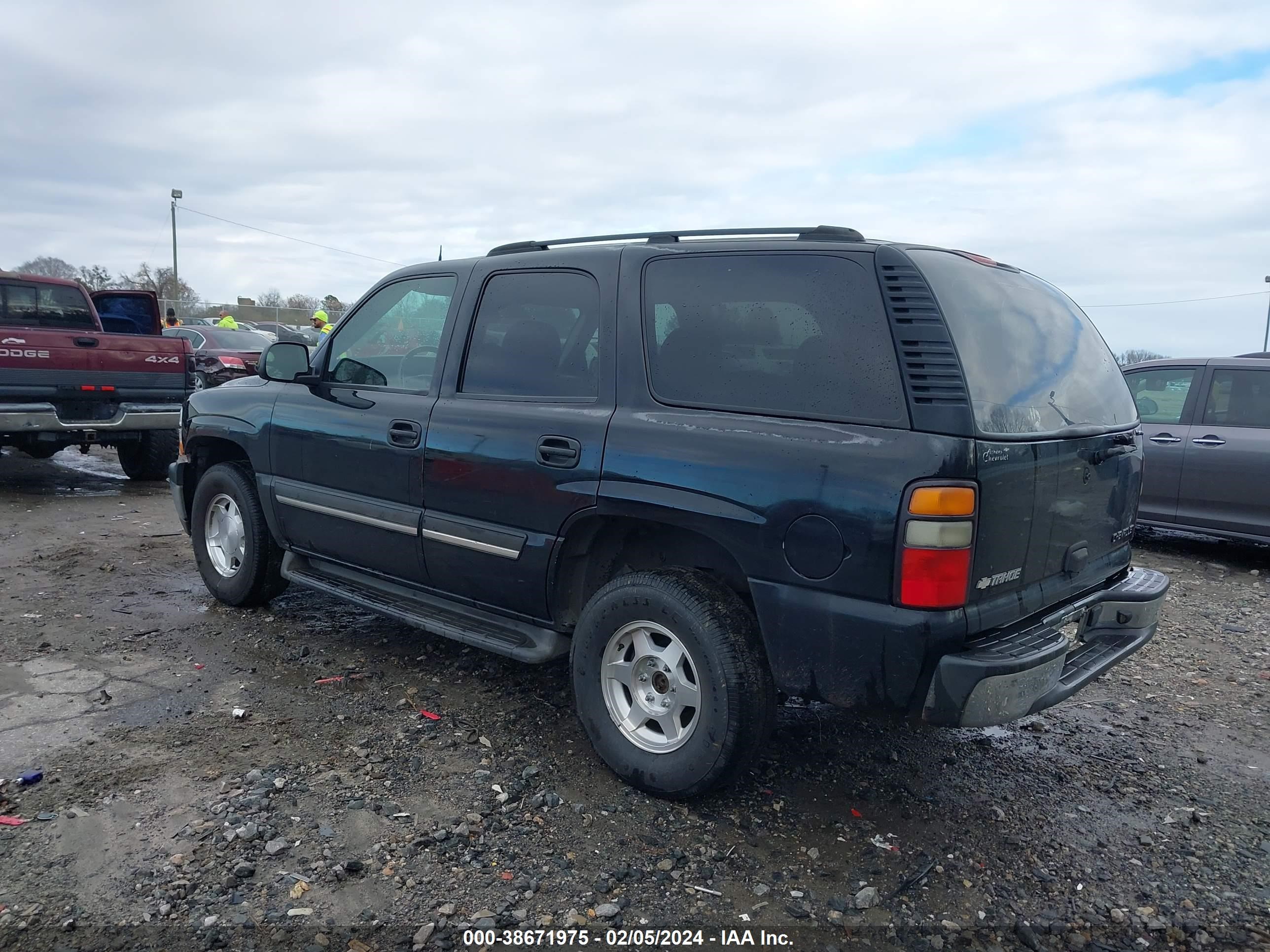 Photo 2 VIN: 1GNEC13V65J142193 - CHEVROLET TAHOE 