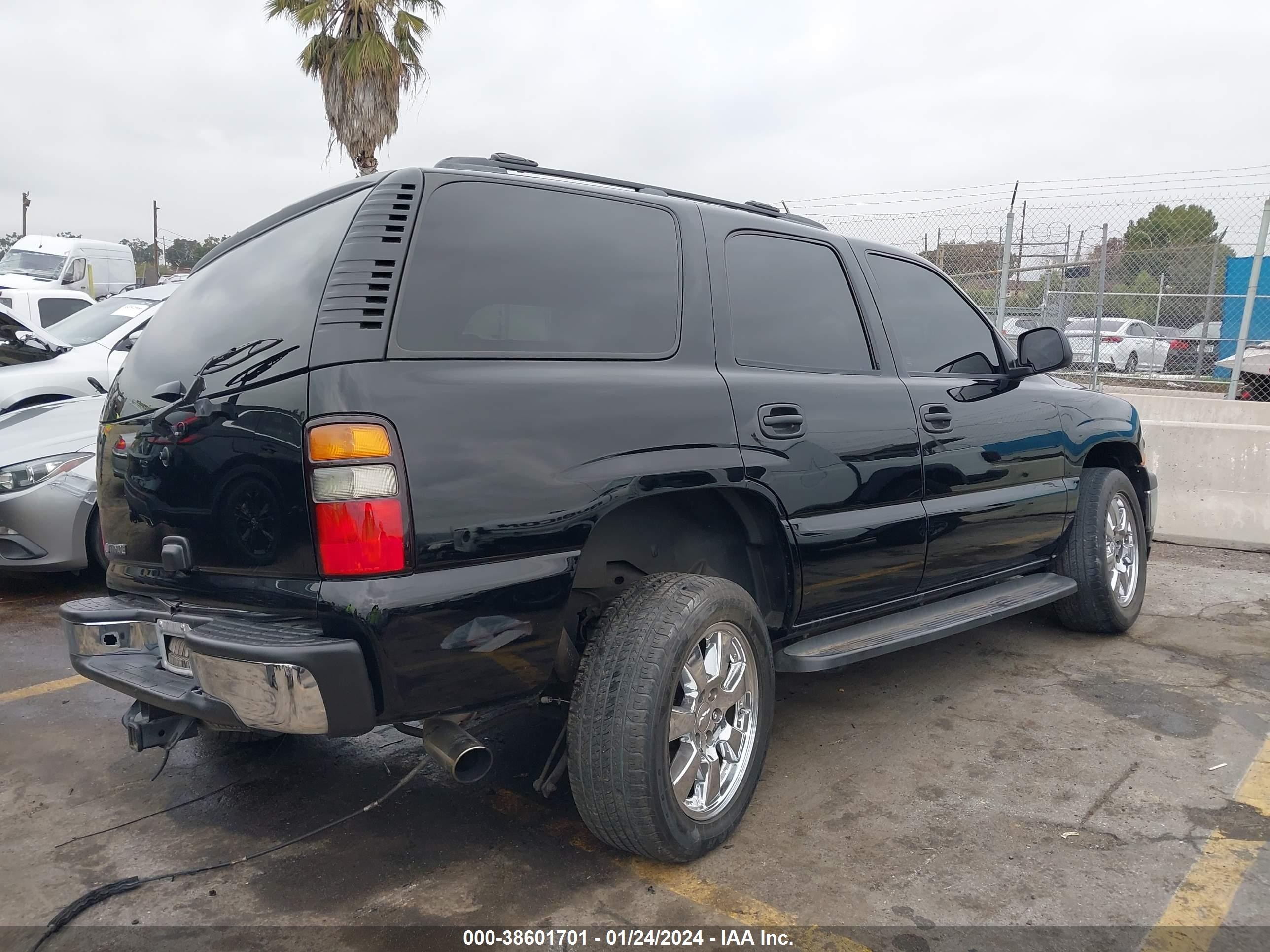 Photo 3 VIN: 1GNEC13V66R166416 - CHEVROLET TAHOE 