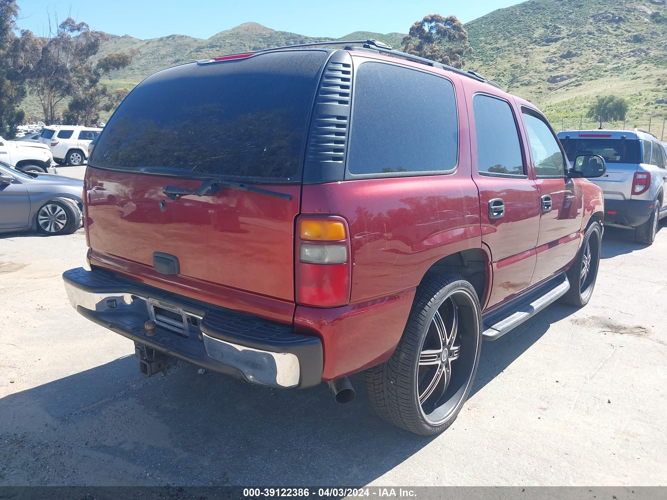 Photo 3 VIN: 1GNEC13V72R243921 - CHEVROLET TAHOE 