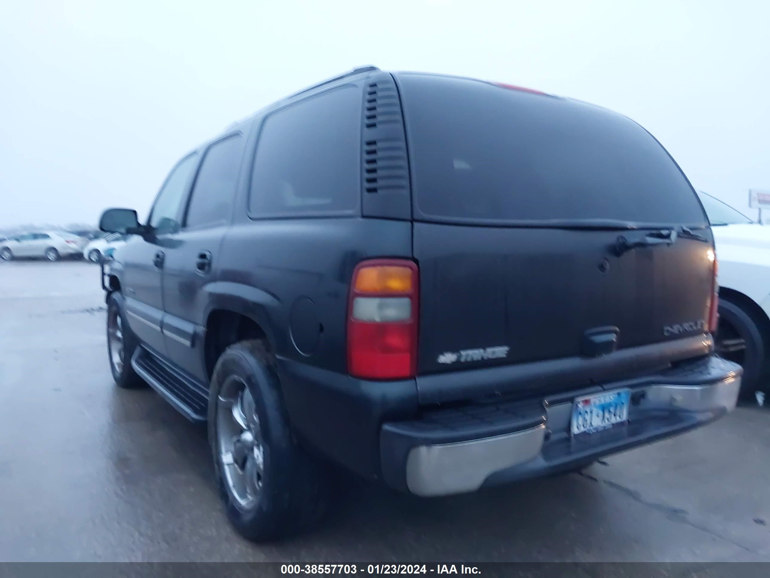 Photo 2 VIN: 1GNEC13Z03J333785 - CHEVROLET TAHOE 