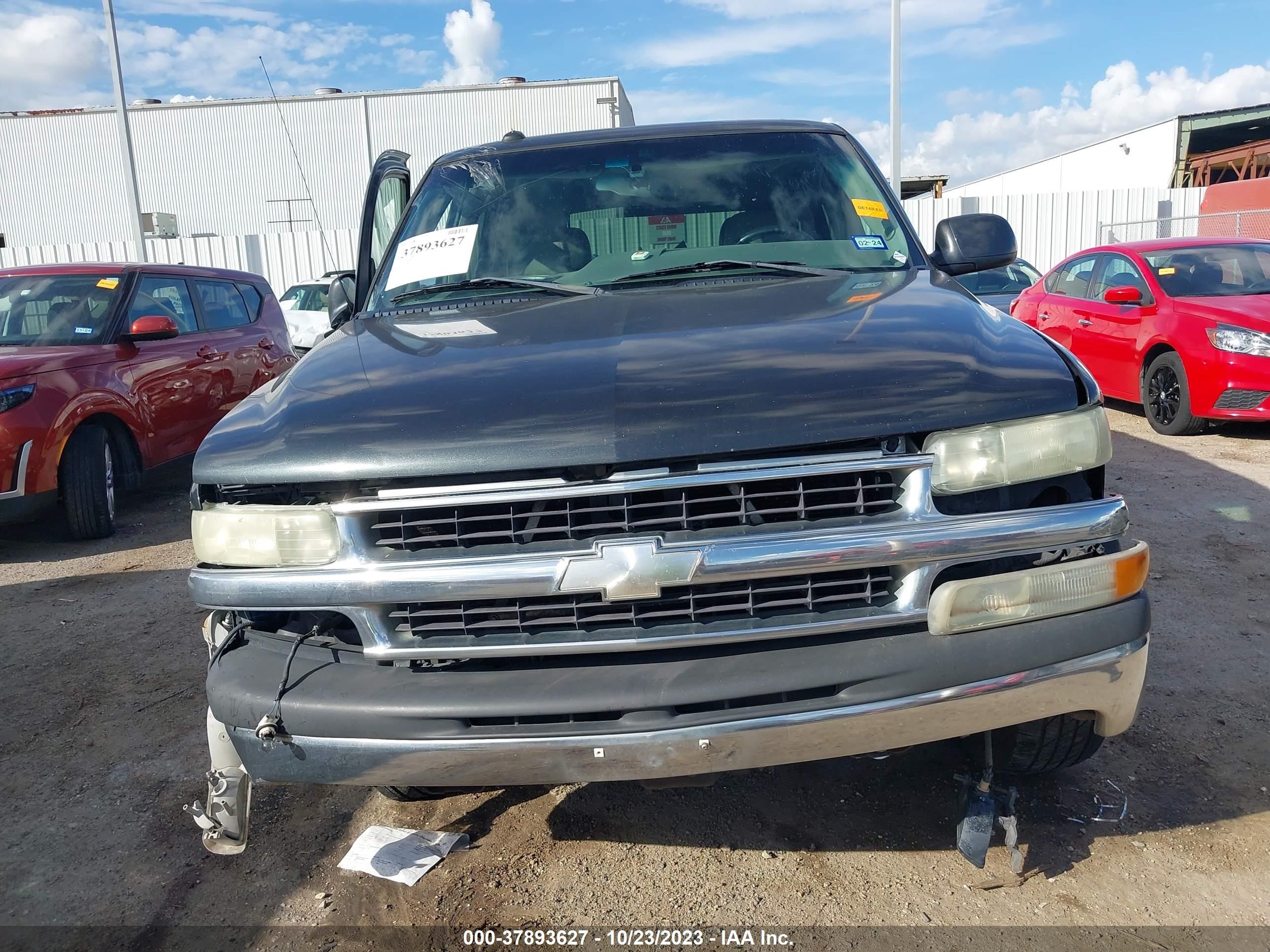 Photo 10 VIN: 1GNEC13Z03R164031 - CHEVROLET TAHOE 