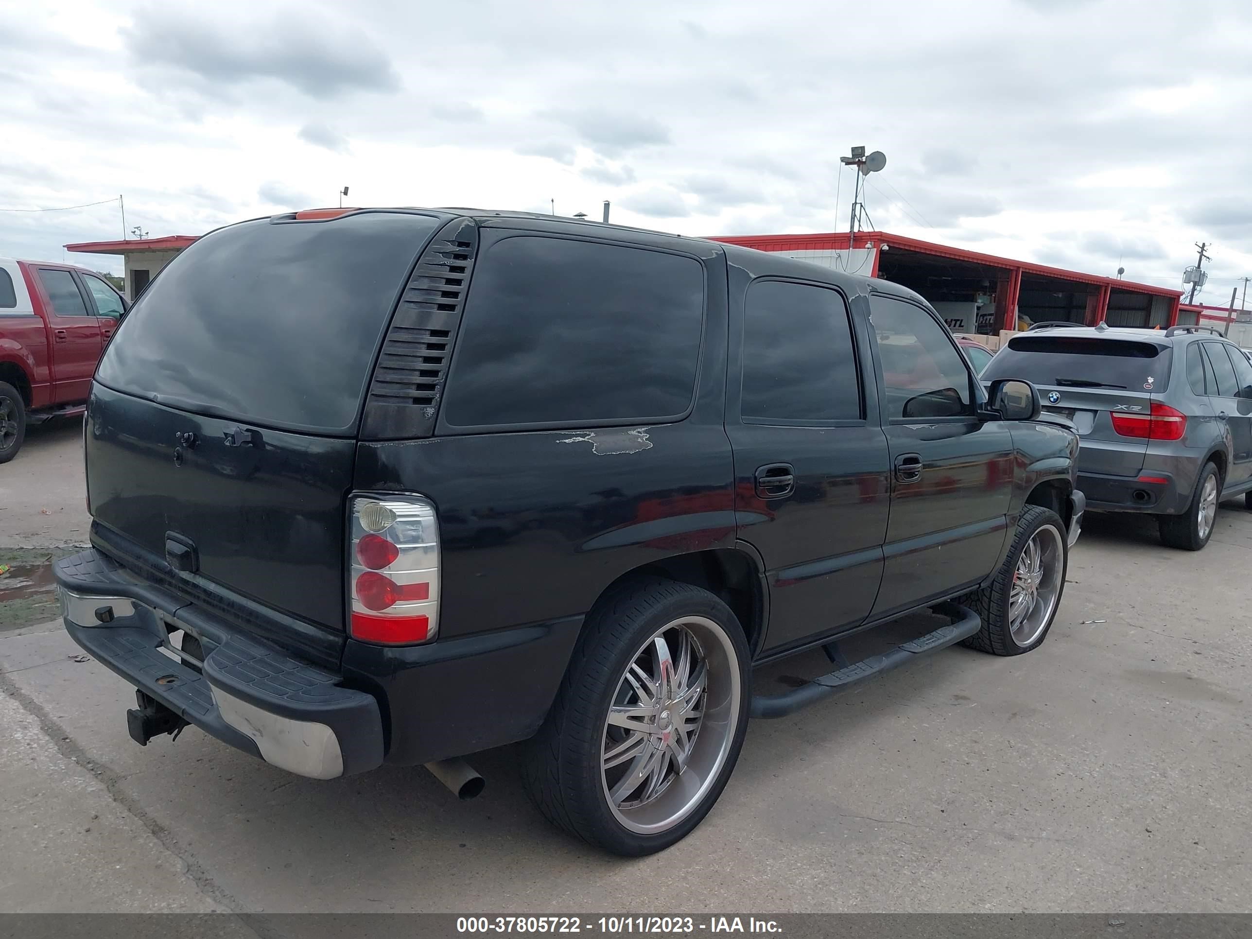 Photo 3 VIN: 1GNEC13Z23R156500 - CHEVROLET TAHOE 