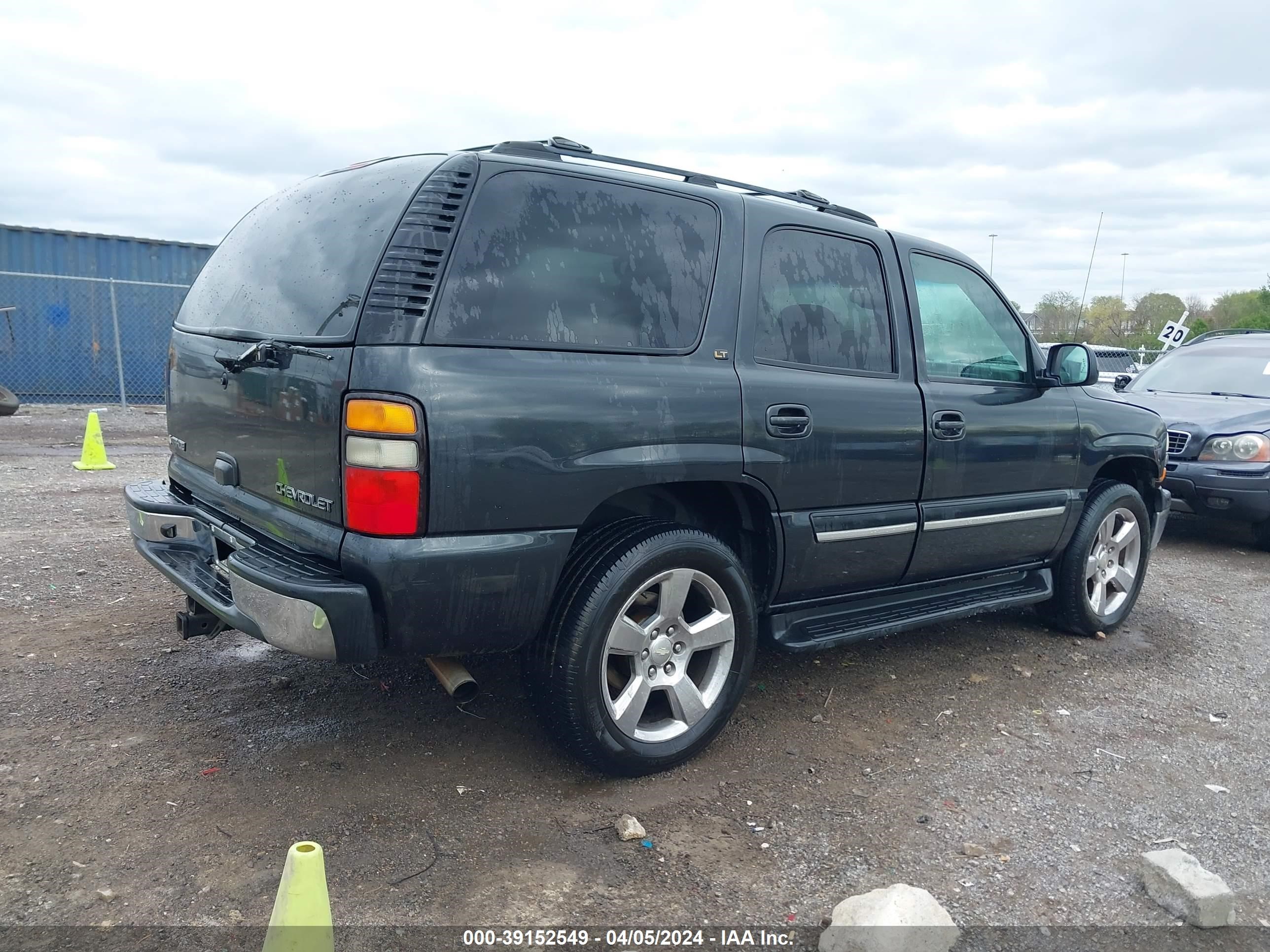 Photo 3 VIN: 1GNEC13Z24R255870 - CHEVROLET TAHOE 