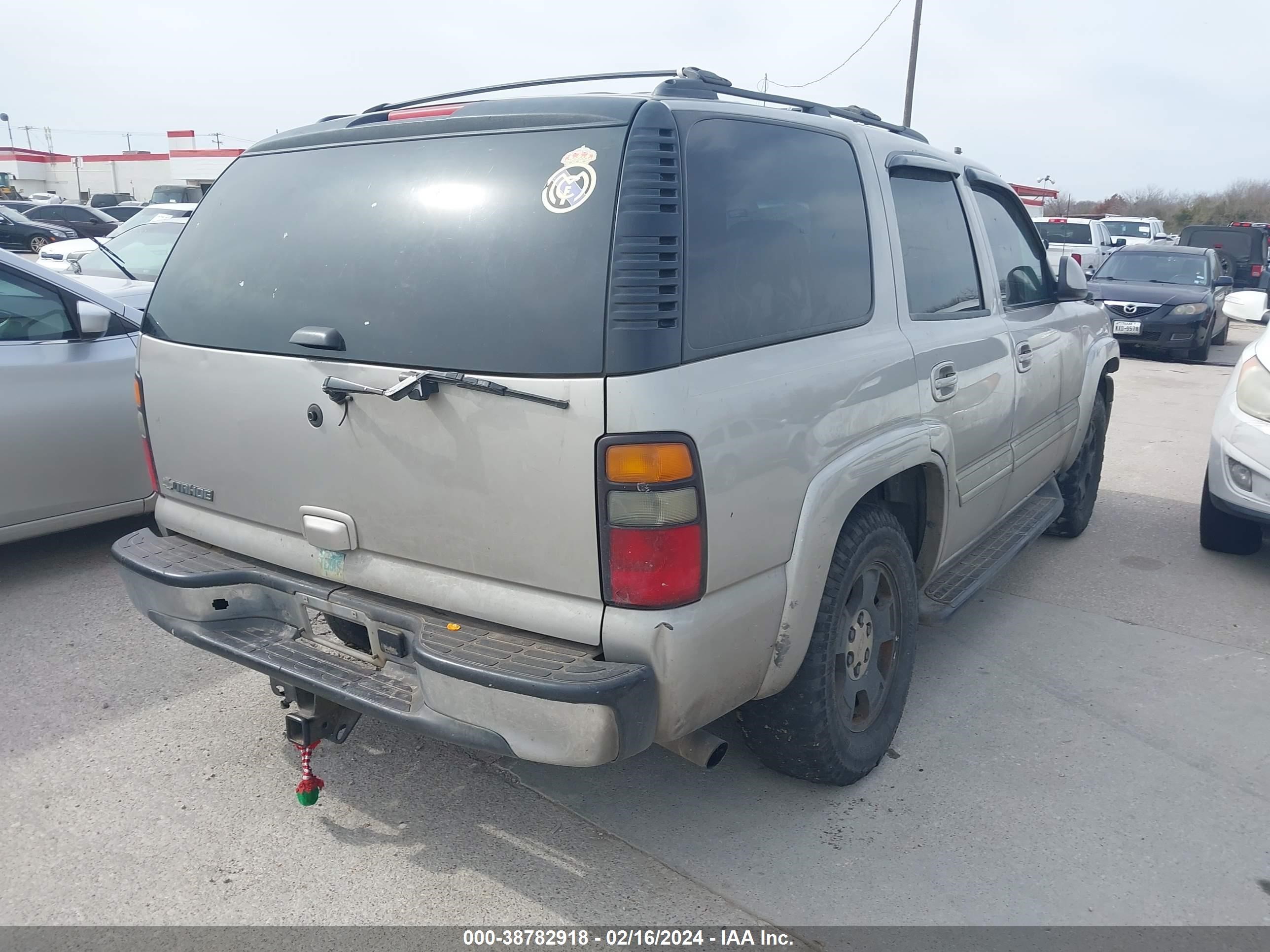 Photo 3 VIN: 1GNEC13Z36R132789 - CHEVROLET TAHOE 