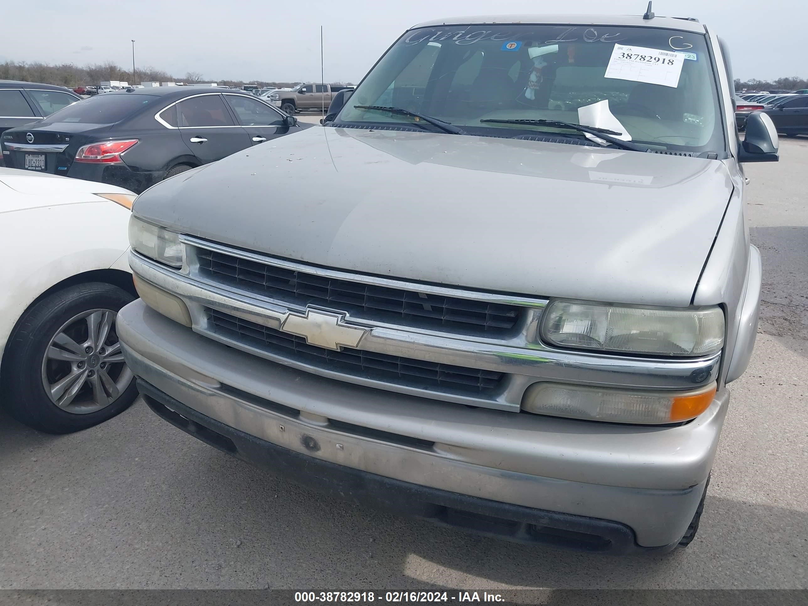 Photo 5 VIN: 1GNEC13Z36R132789 - CHEVROLET TAHOE 