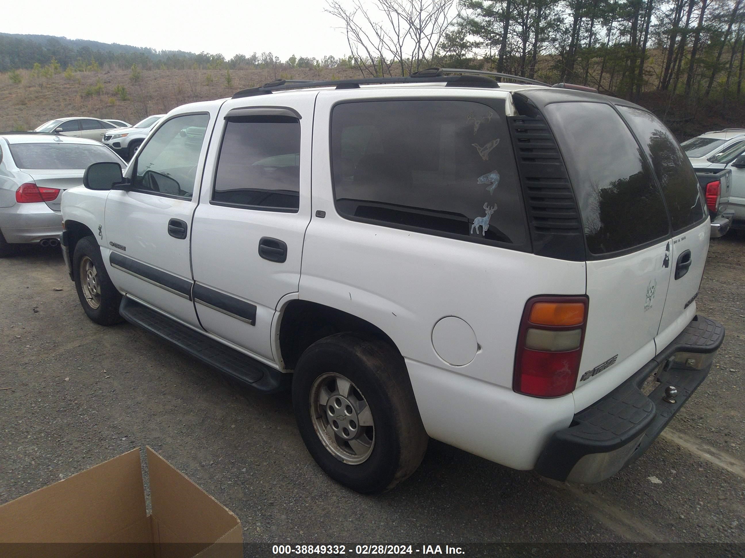 Photo 2 VIN: 1GNEC13Z42R137834 - CHEVROLET TAHOE 