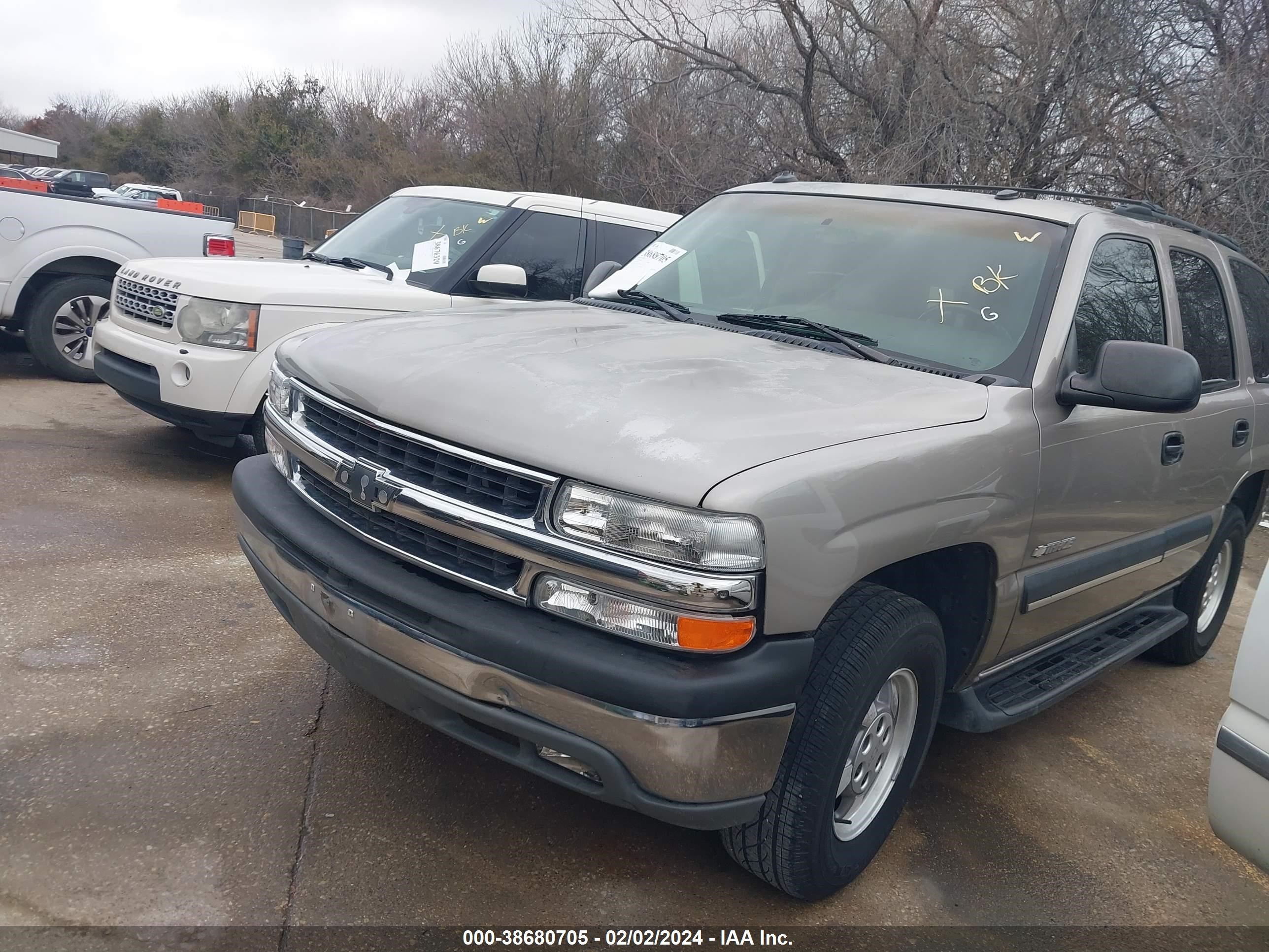 Photo 2 VIN: 1GNEC13Z43J233642 - CHEVROLET TAHOE 