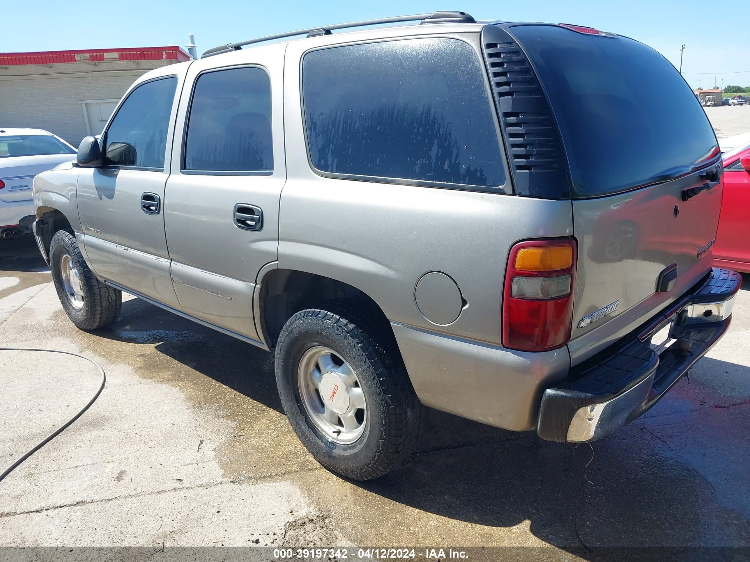 Photo 2 VIN: 1GNEC13Z43J242230 - CHEVROLET TAHOE 