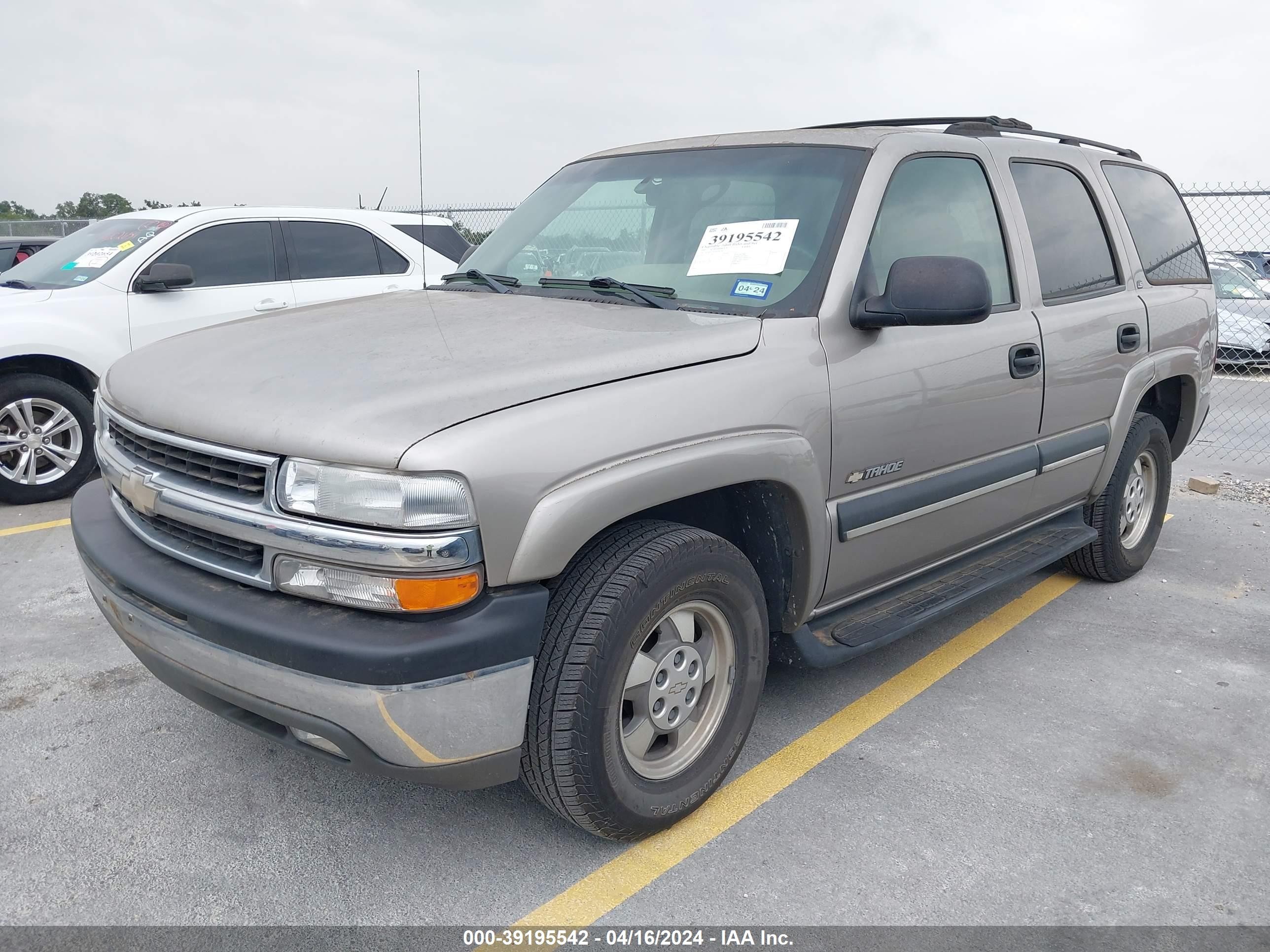 Photo 1 VIN: 1GNEC13Z52R292392 - CHEVROLET TAHOE 