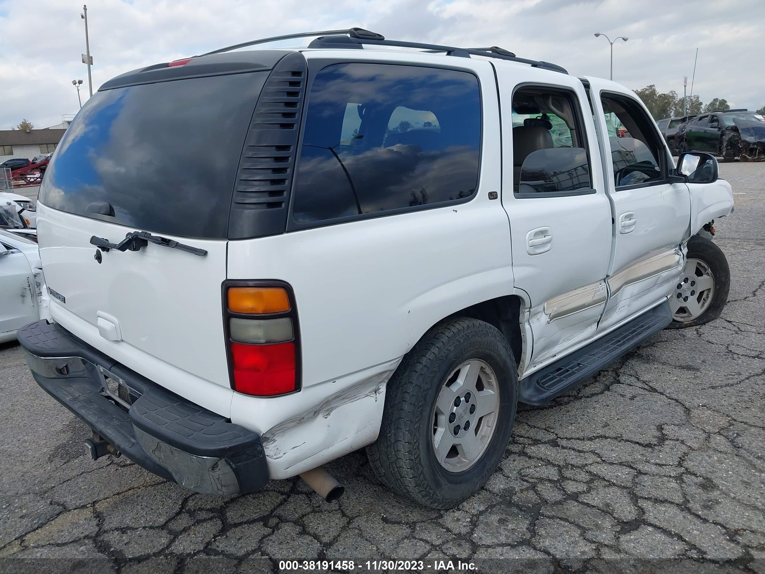 Photo 3 VIN: 1GNEC13Z56R151540 - CHEVROLET TAHOE 