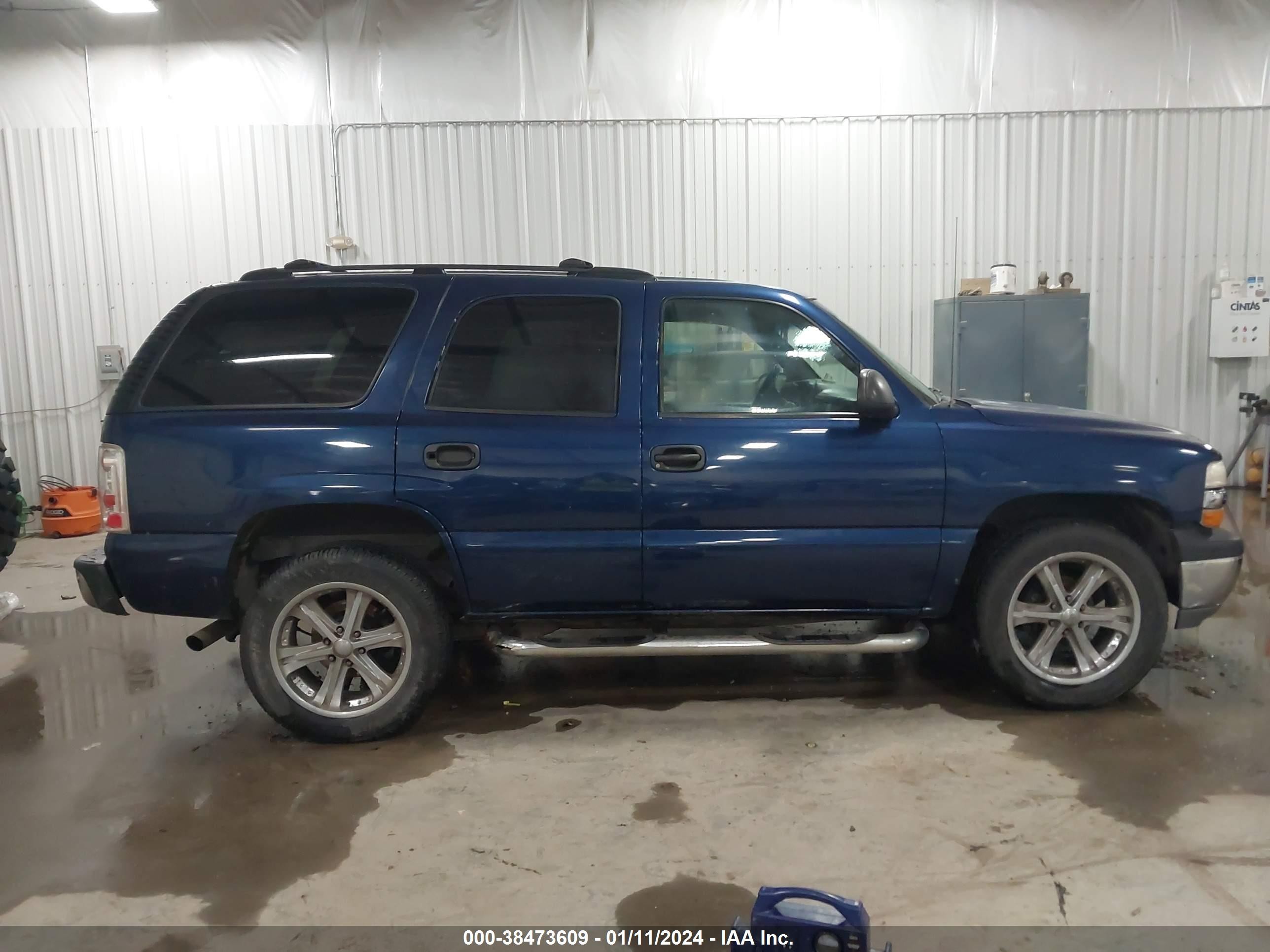 Photo 12 VIN: 1GNEC13Z62R240396 - CHEVROLET TAHOE 