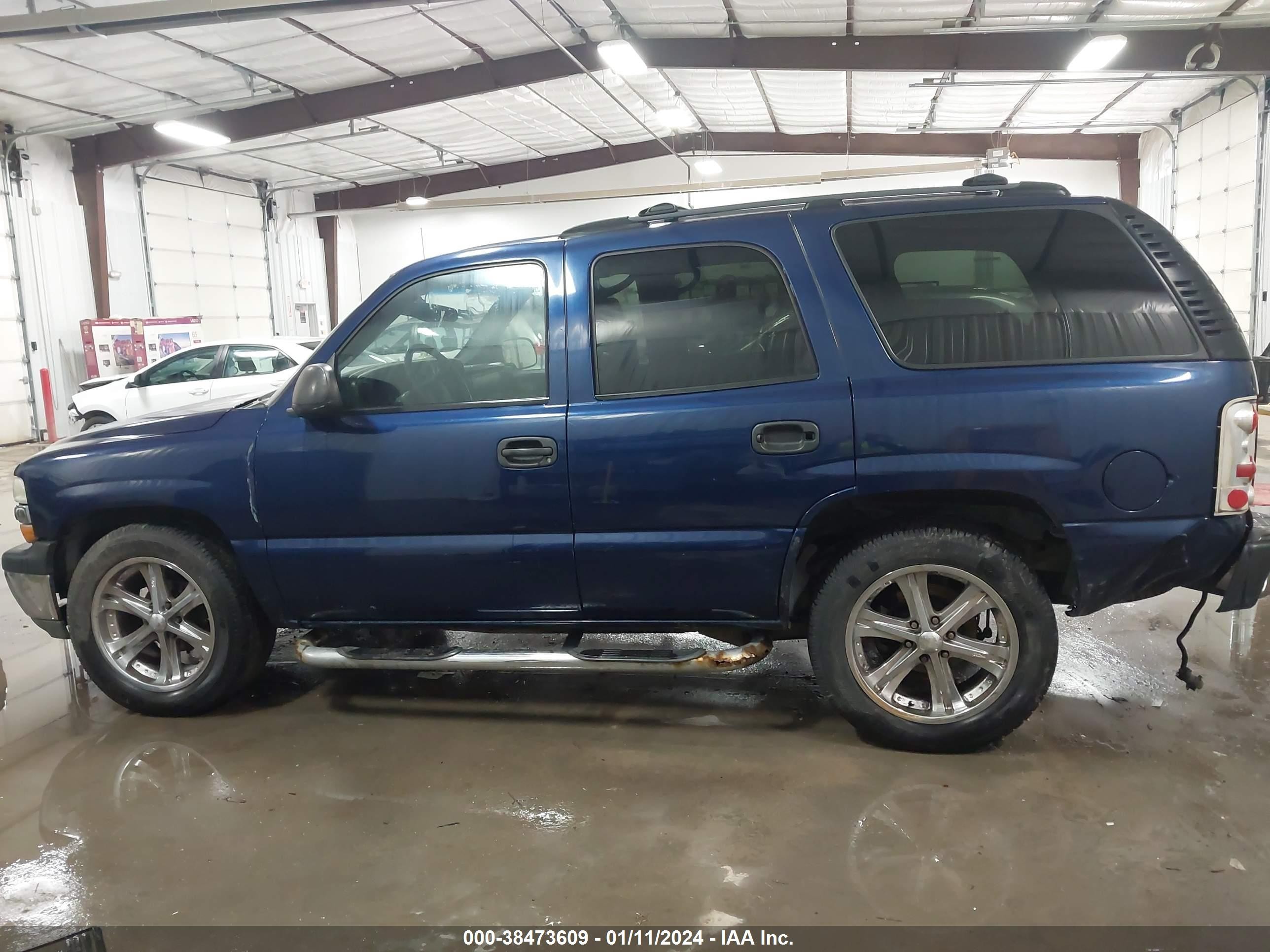 Photo 13 VIN: 1GNEC13Z62R240396 - CHEVROLET TAHOE 