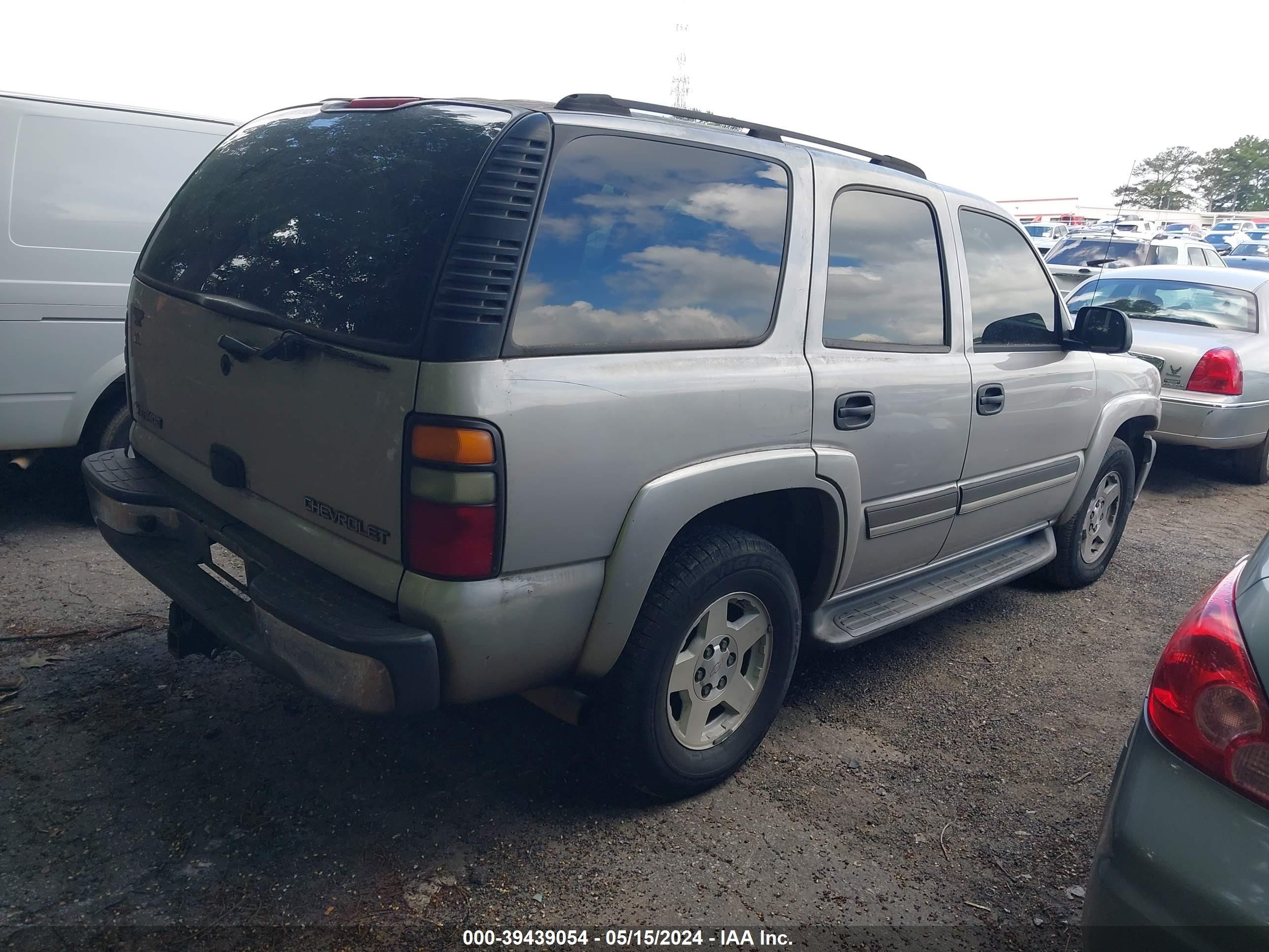 Photo 3 VIN: 1GNEC13Z64J319245 - CHEVROLET TAHOE 