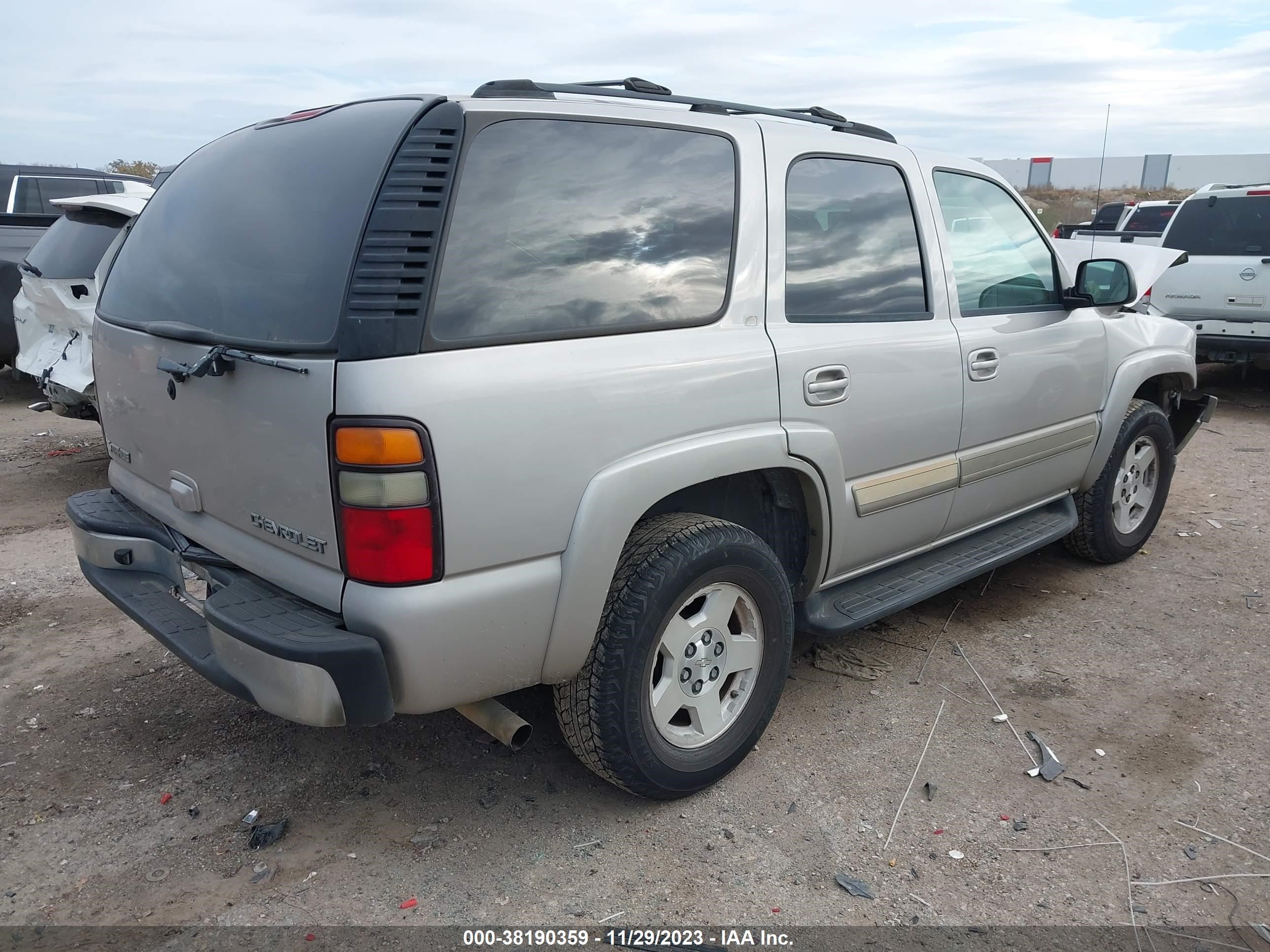 Photo 3 VIN: 1GNEC13Z64R123887 - CHEVROLET TAHOE 