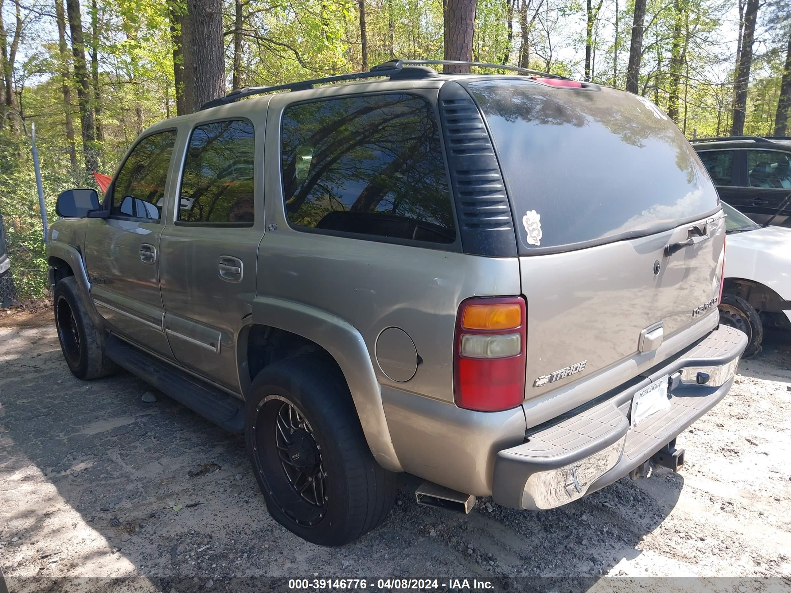 Photo 2 VIN: 1GNEC13Z72R199941 - CHEVROLET TAHOE 